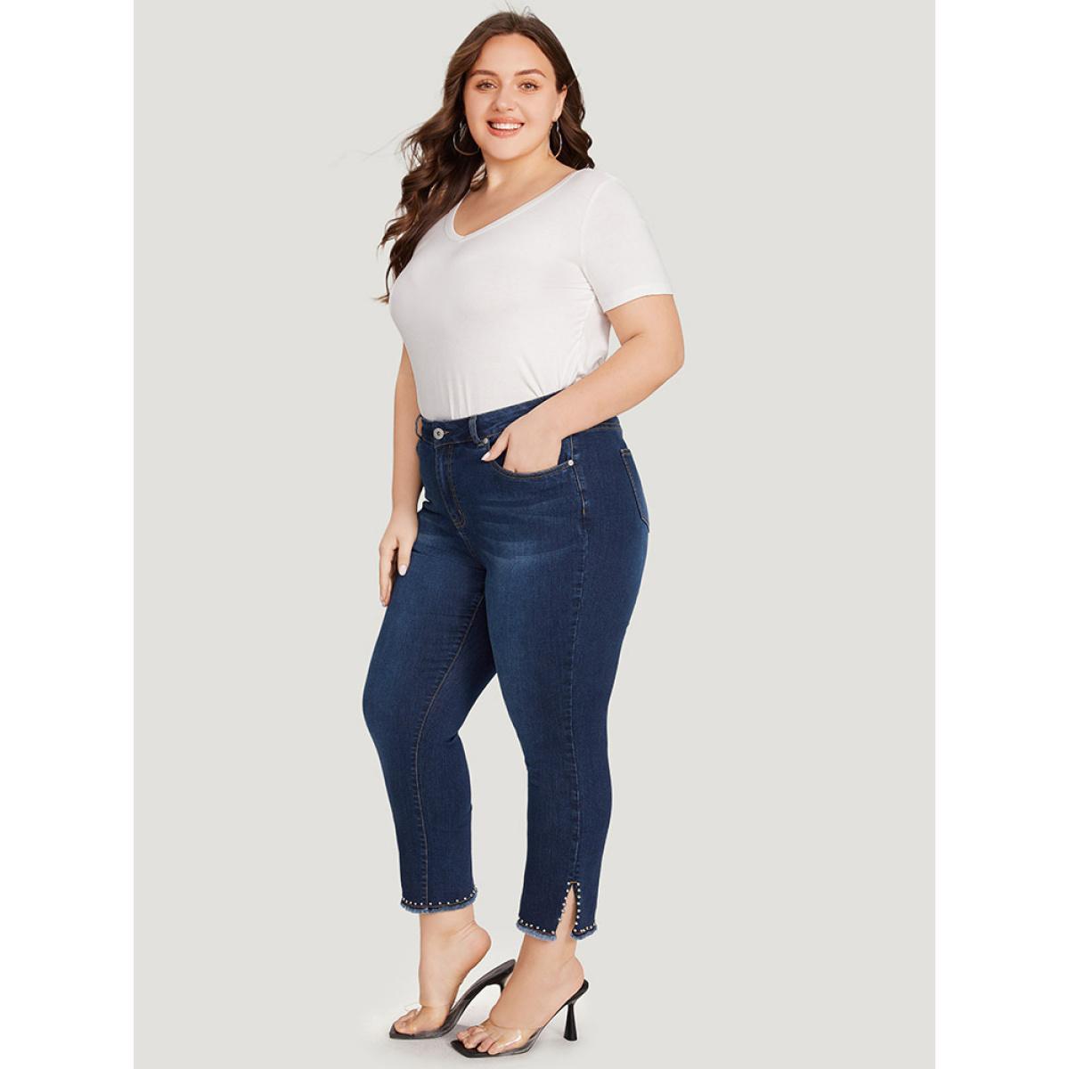 Plus Size Plain Split Side Beaded Detail Dark Wash Jeans Women DarkBlue Casual Plain Beaded High stretch Pocket Jeans BloomChic 30/6X Product Image