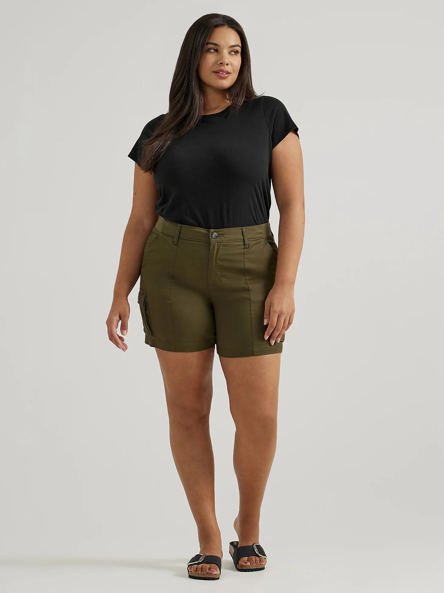 Women's Ultra Lux Comfort with Flex-to-Go Relaxed Fit Cargo Short (Plus) | Women's Shorts | Lee® Product Image