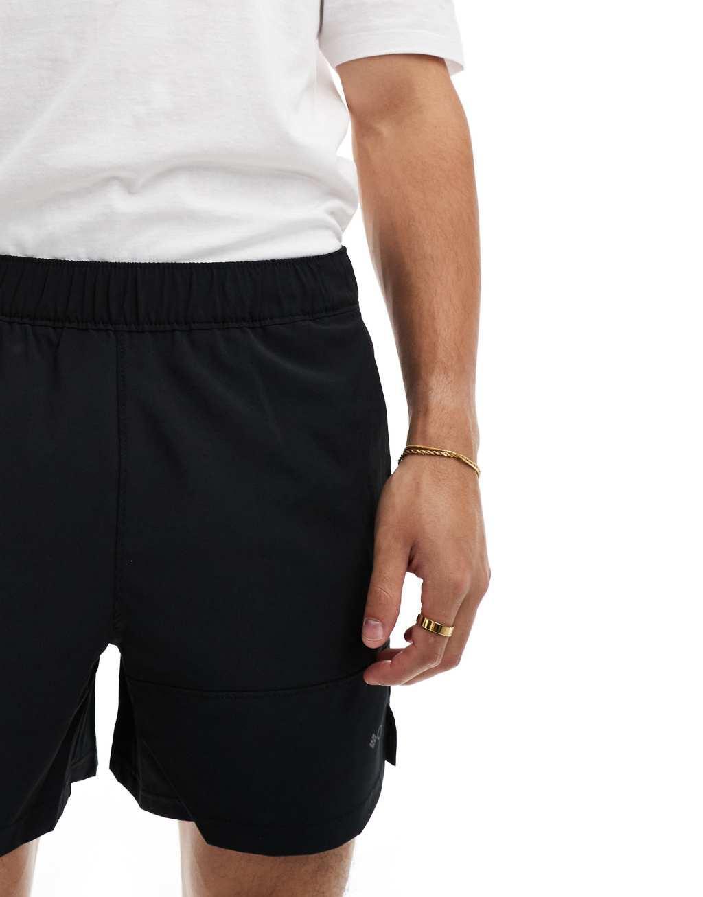 Columbia shorts in black Product Image