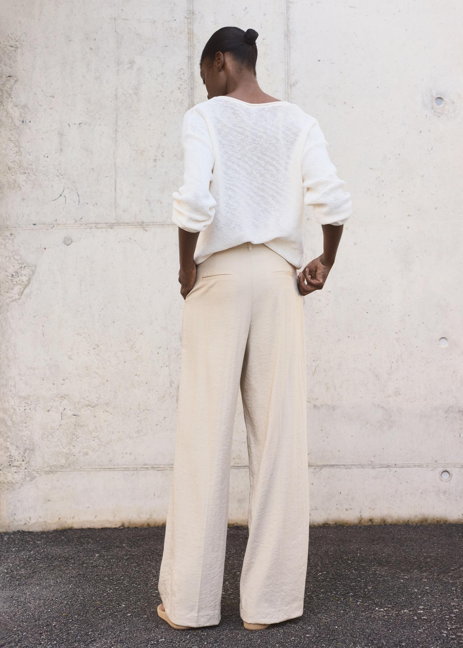 Wide-leg pleated pants - Women | MANGO USA Product Image