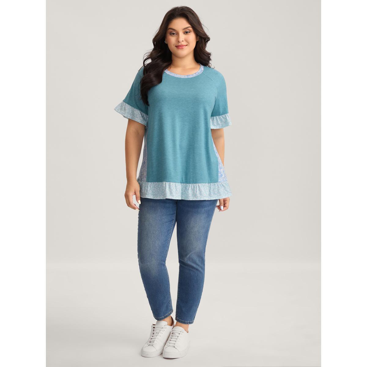 Plus Size Leopard Print Color Contrast T-Shirt Cerulean Women Contrast Round Neck Everyday-Casual T-shirts BloomChic 18-20/2X Product Image