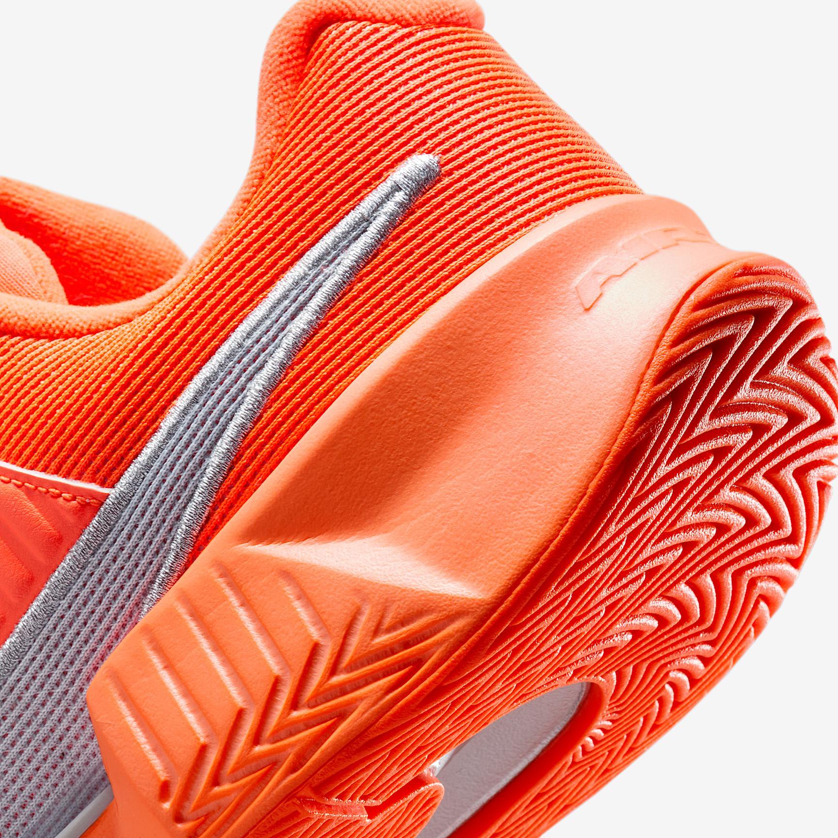 Nike GP Challenge Pro Premium Men's Hard Court Tennis Shoes Product Image
