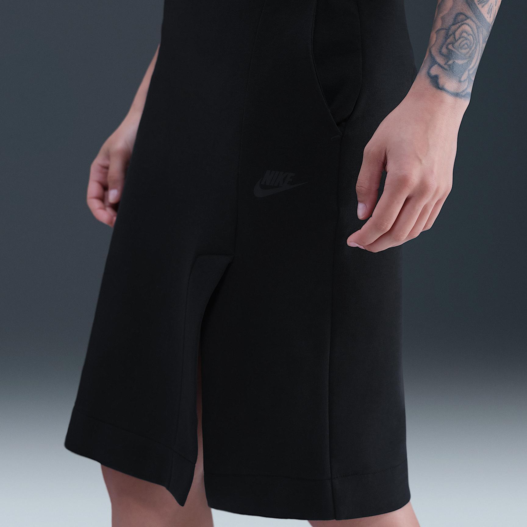 Nike Sportswear Tech Fleece Women's Midi Skirt Product Image