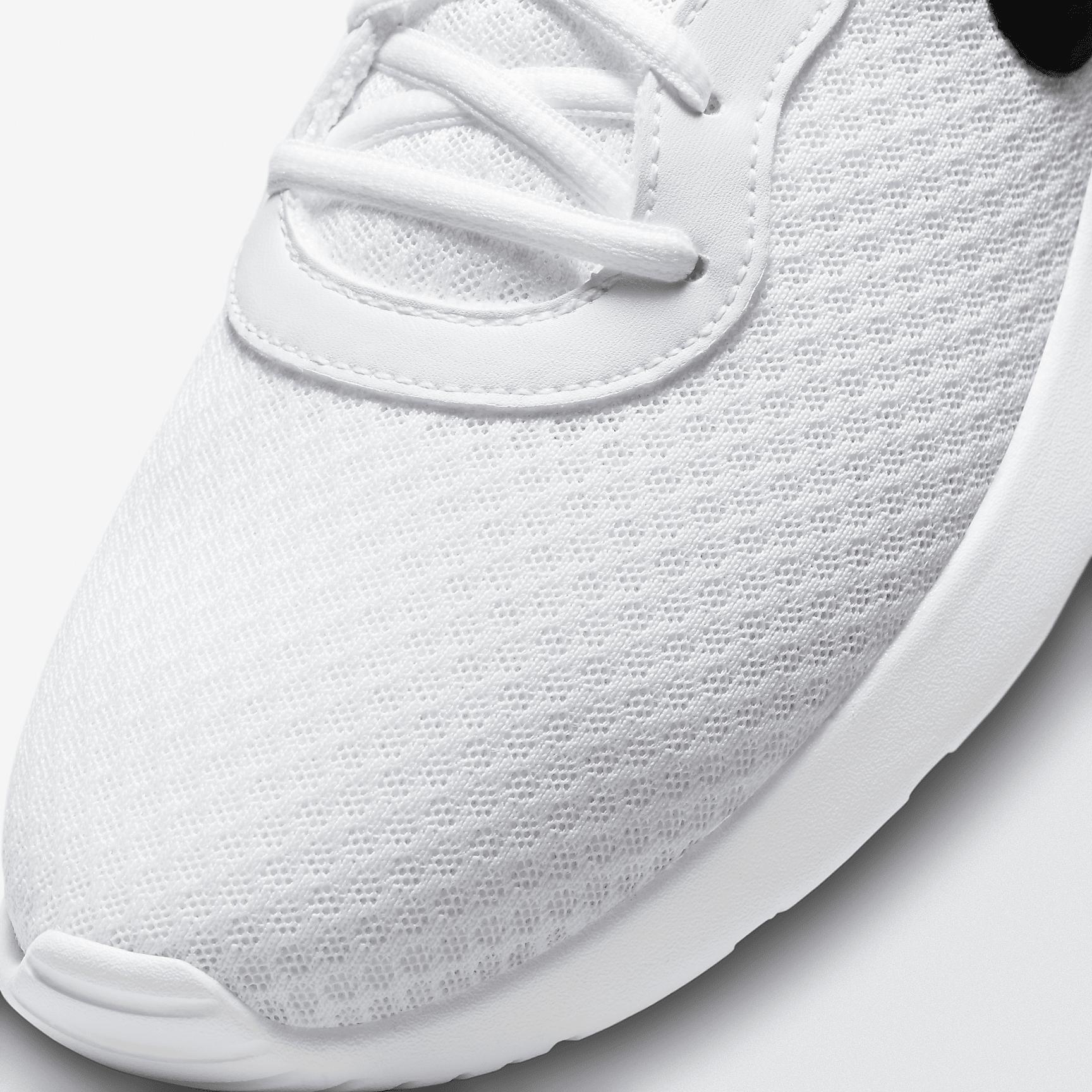 Nike Tanjun Men's Shoes Product Image