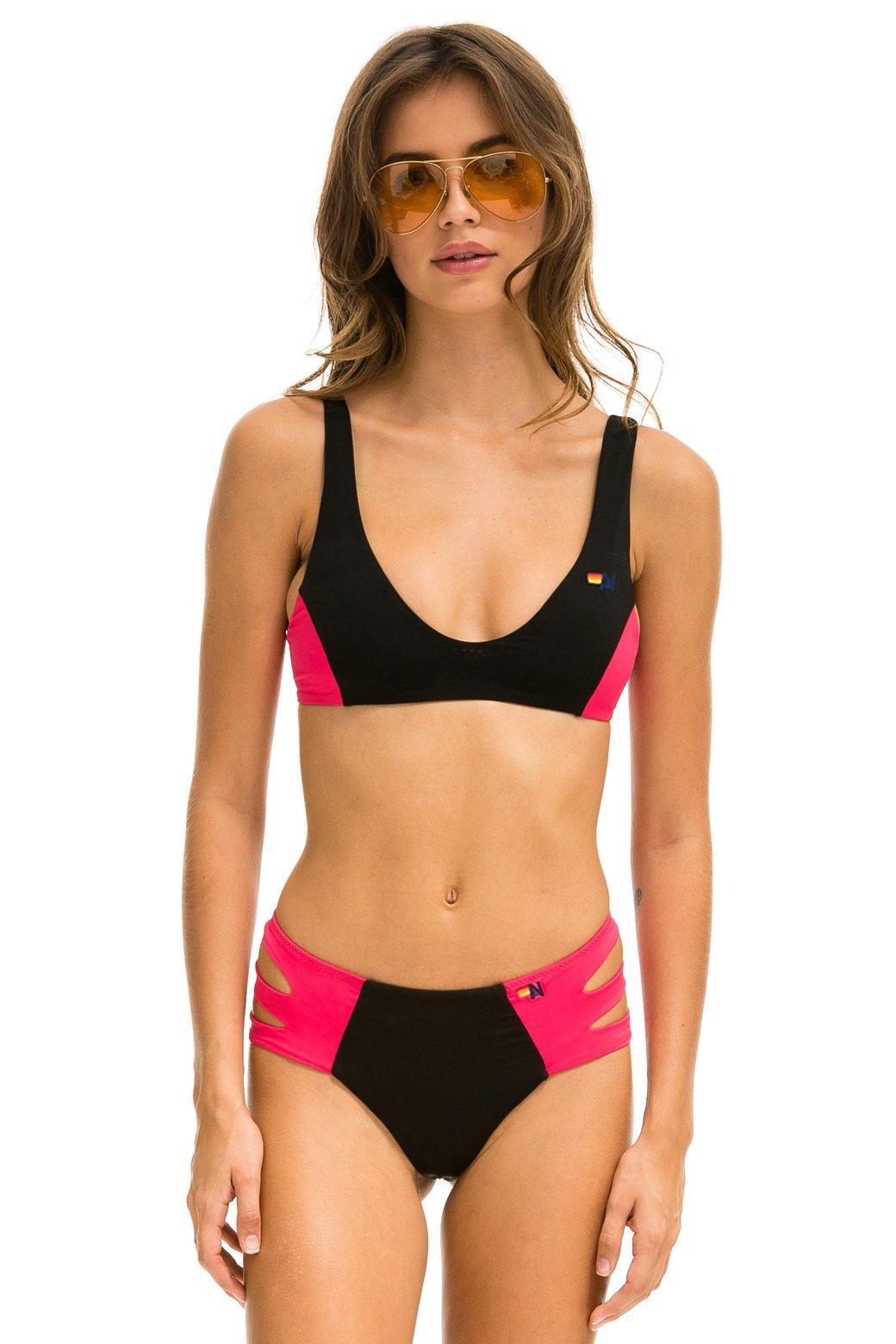 HI-WAISTED SIDE CUT OUT COLOR BLOCK CHEEKY BIKINI BOTTOMS - BLACK // RED Female Product Image