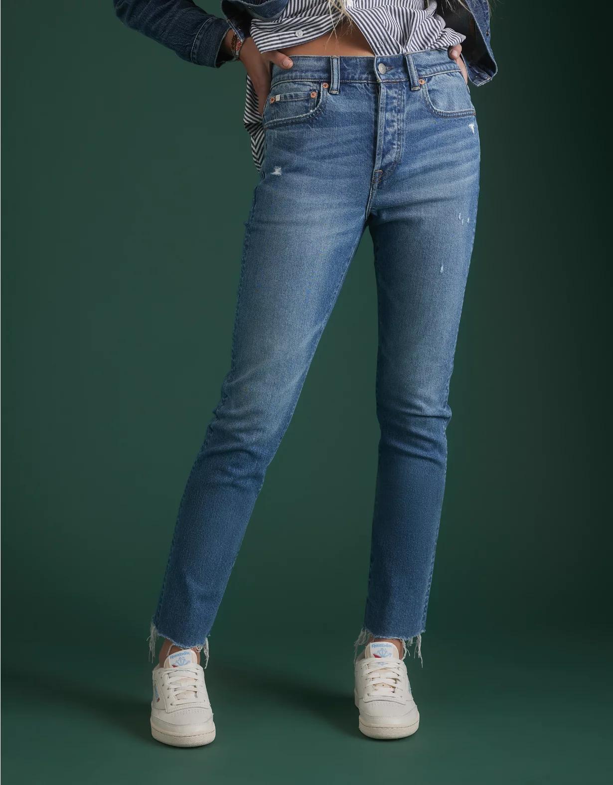 AE77 Premium Straight Crop Jean Product Image