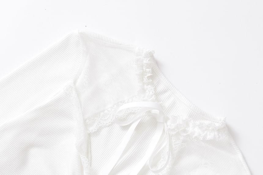 Long-Sleeve Lace Panel Ruched Tie Front Slim Fit Crop Top Product Image
