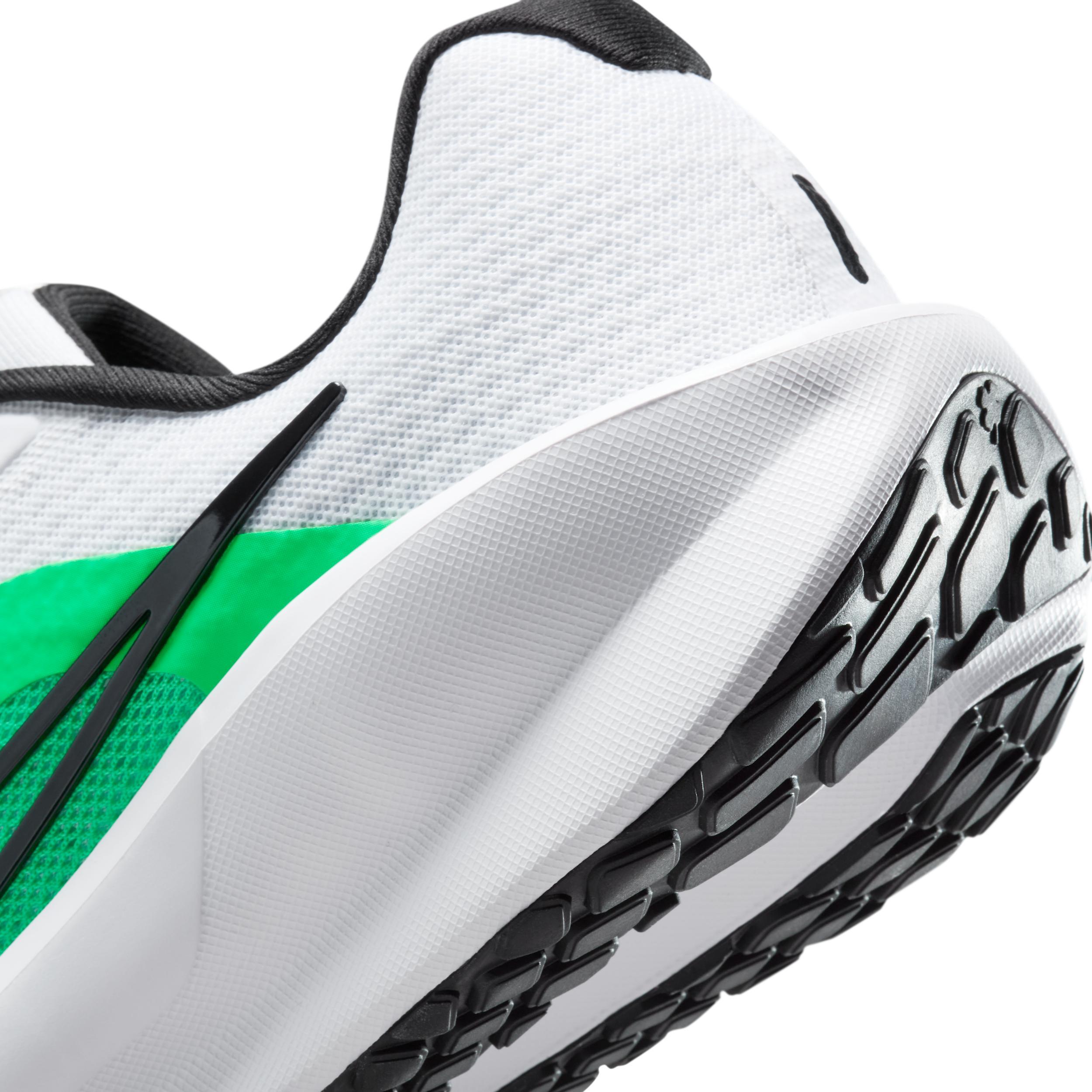 Nike Men's Downshifter 13 Road Running Shoes Product Image