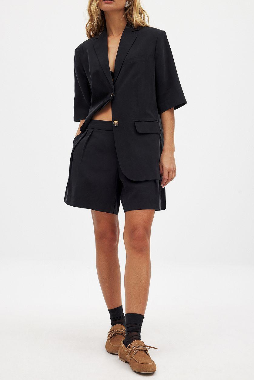Wide Mid Waist Shorts Product Image
