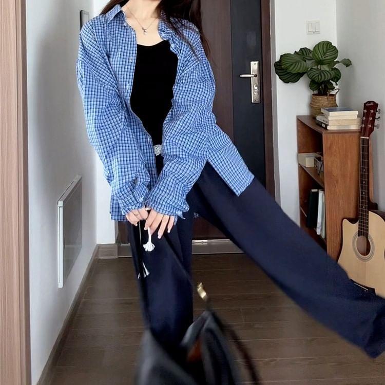 Long-Sleeve Plaid Button-Up Shirt Product Image