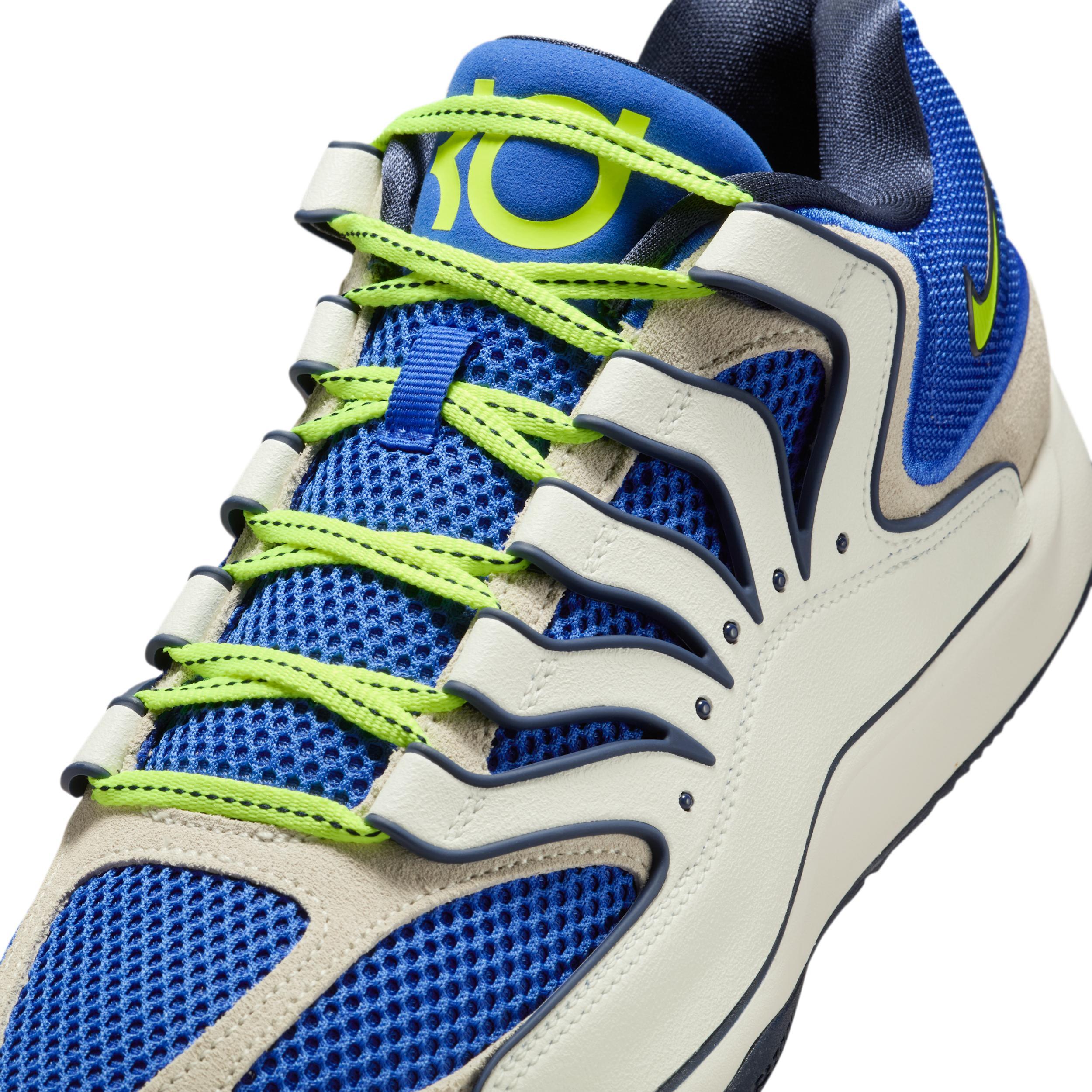 Nike Men's KD18 "Smart City" Basketball Shoes Product Image