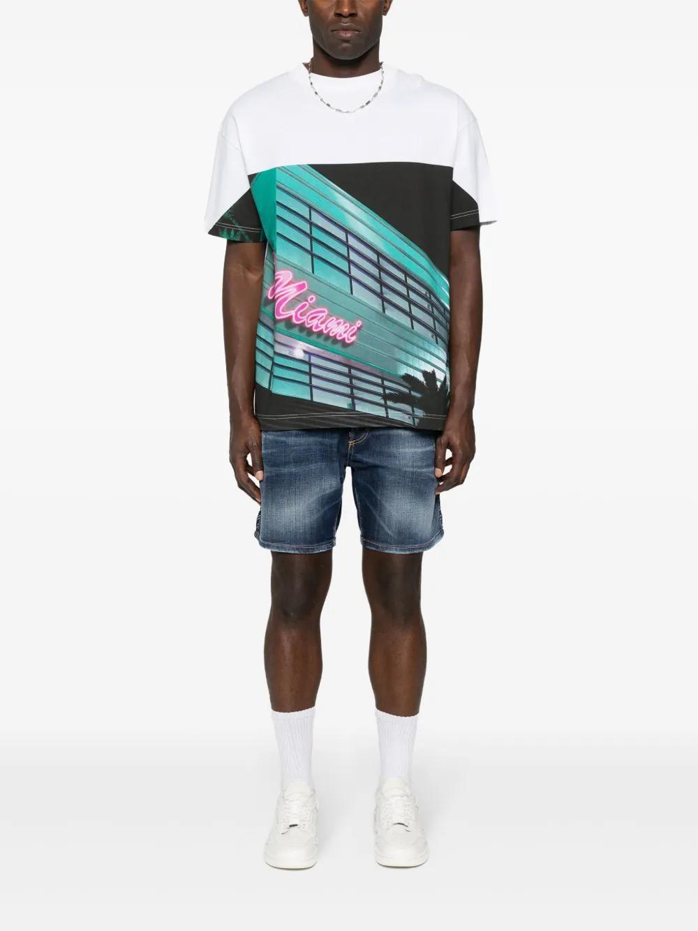 Dark Easy Ripped Wash Marine shorts Product Image