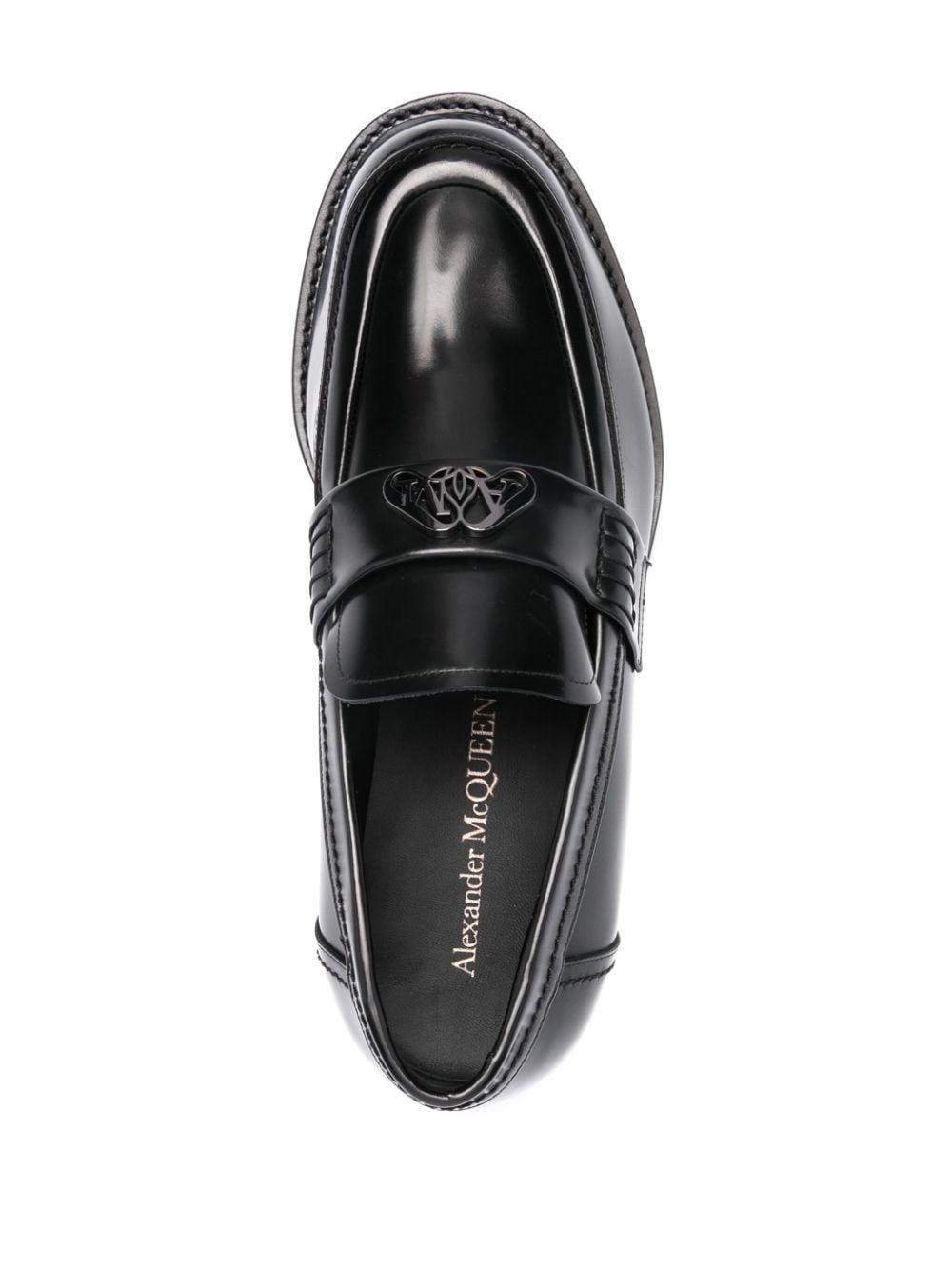 logo-plaque leather loafers Product Image