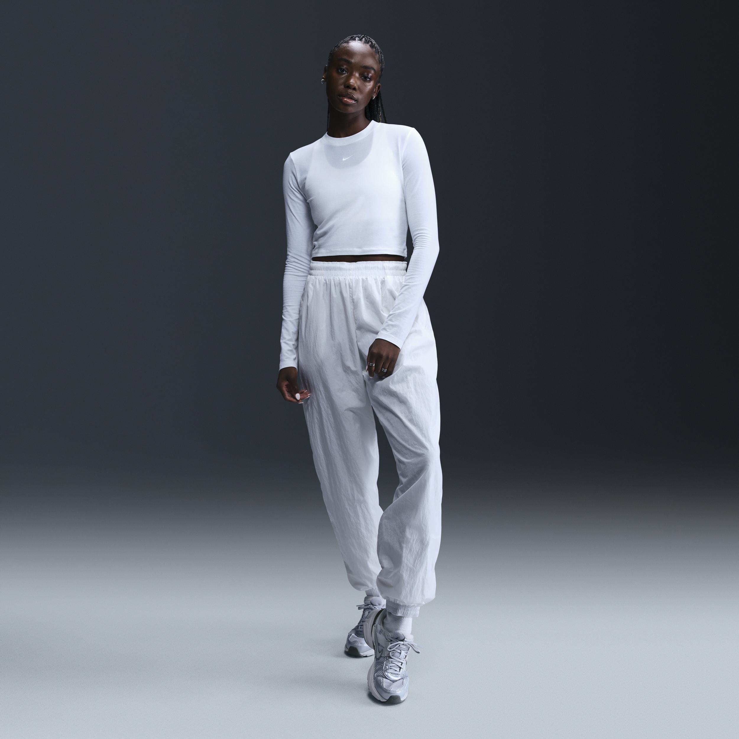 Nike Sportswear Chill Knit Women's Slim Long-Sleeve Cropped Top Product Image