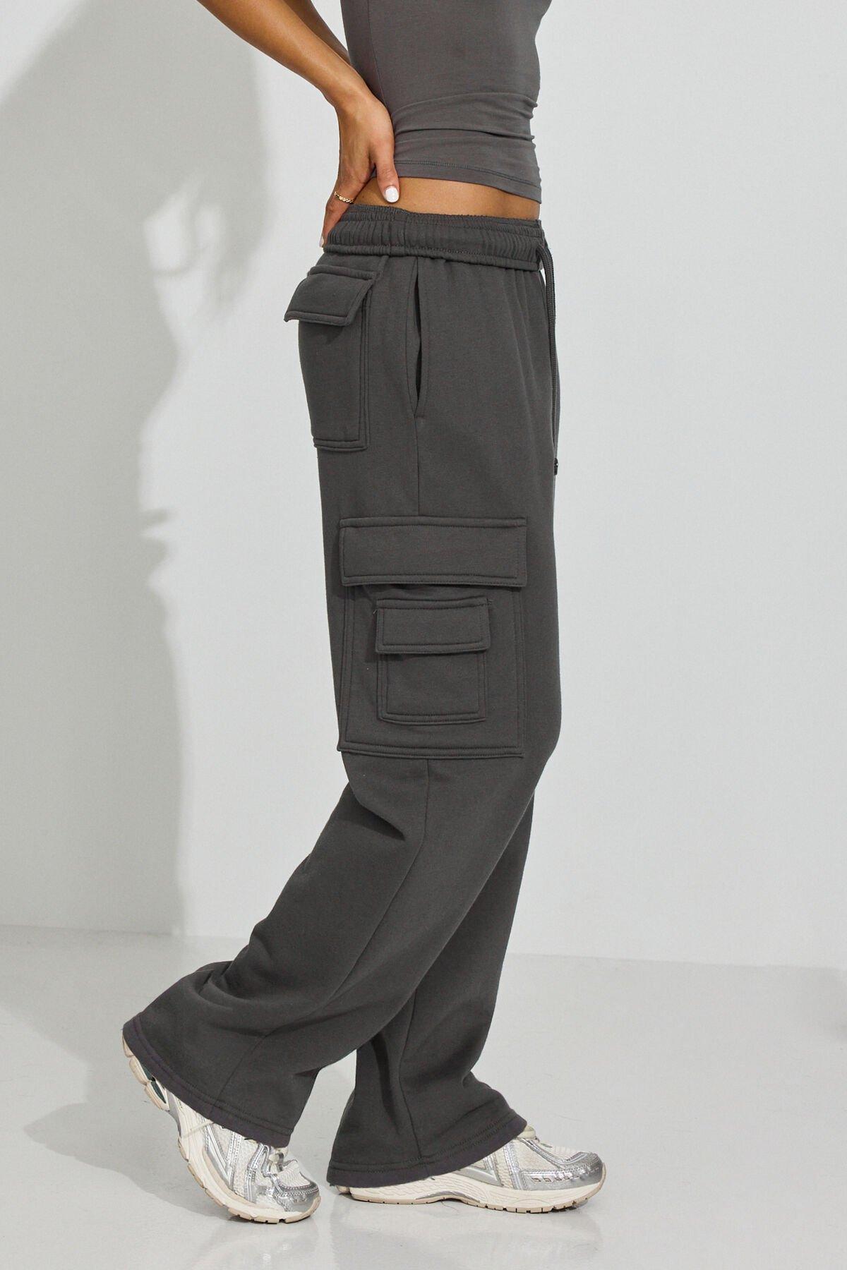 UltraFleece Cargo Sweatpants Product Image