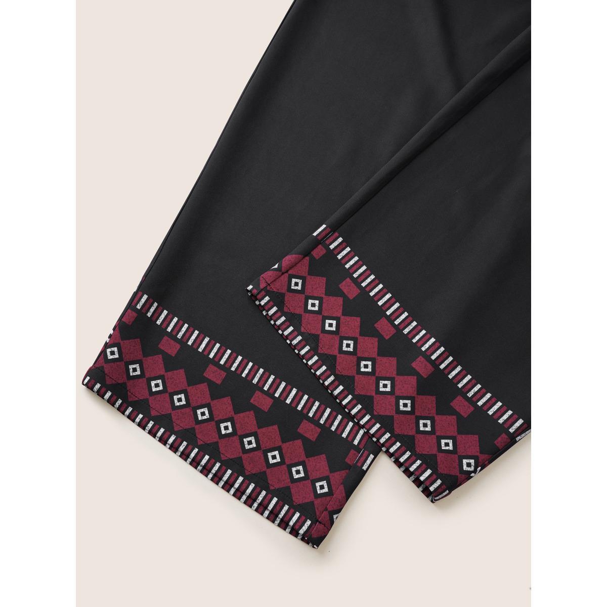 Plus Size Bandana Print Paperbag Waist Drawstring Pants Women Black Resort High Rise Vacation Pants BloomChic 26/4X Product Image