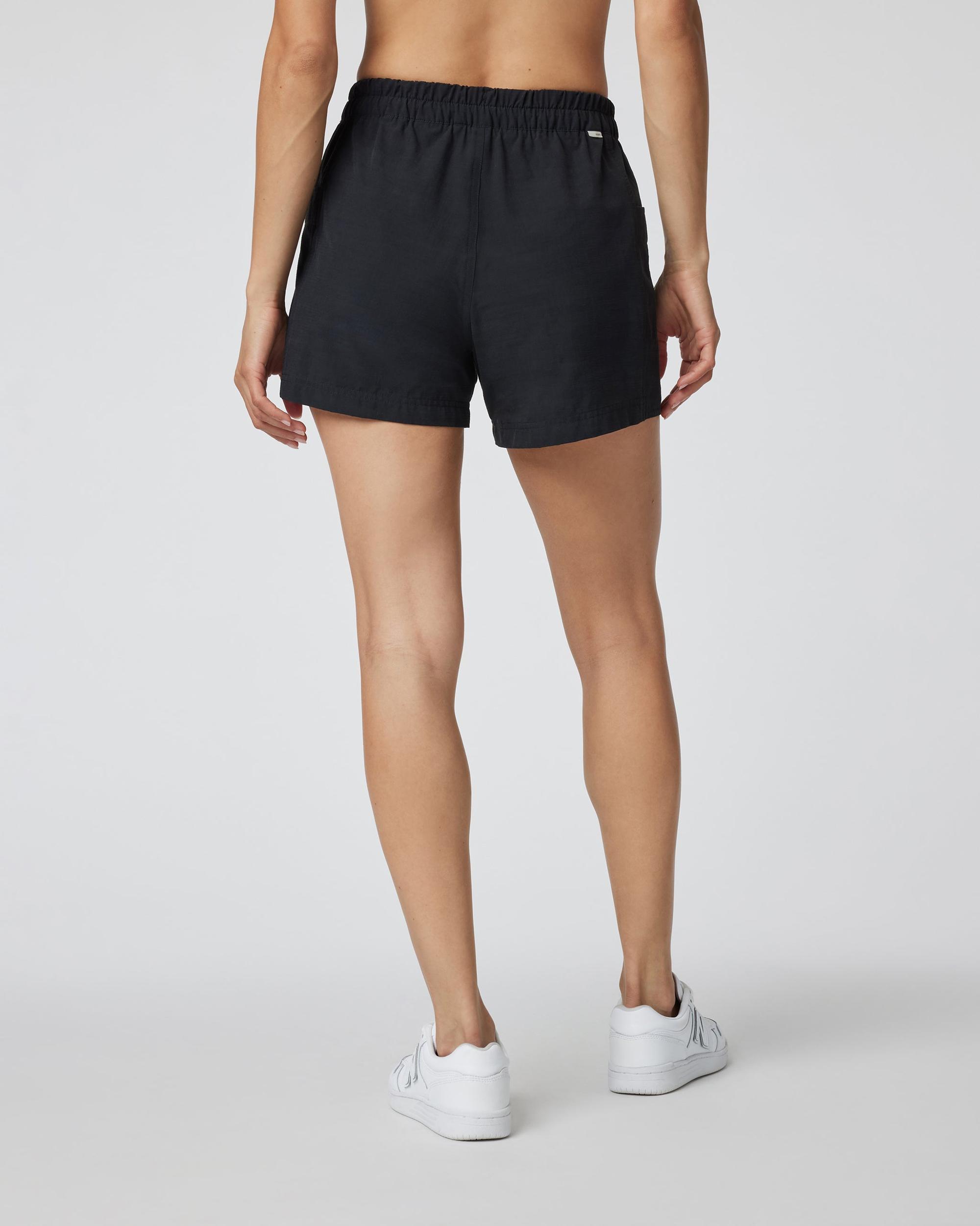 Isla Baggie Short Product Image
