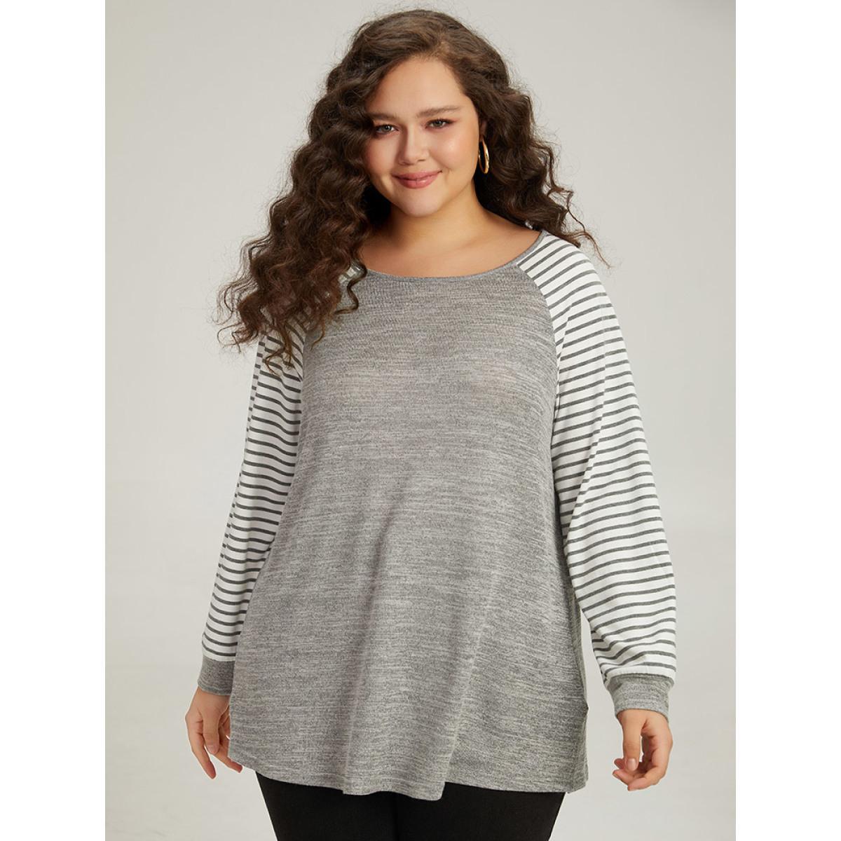 Plus Size Striped Raglan Sleeve Patched Split Side T-shirt Gray Women Casual Contrast Striped Round Neck Dailywear T-shirts BloomChic 28/5X Product Image