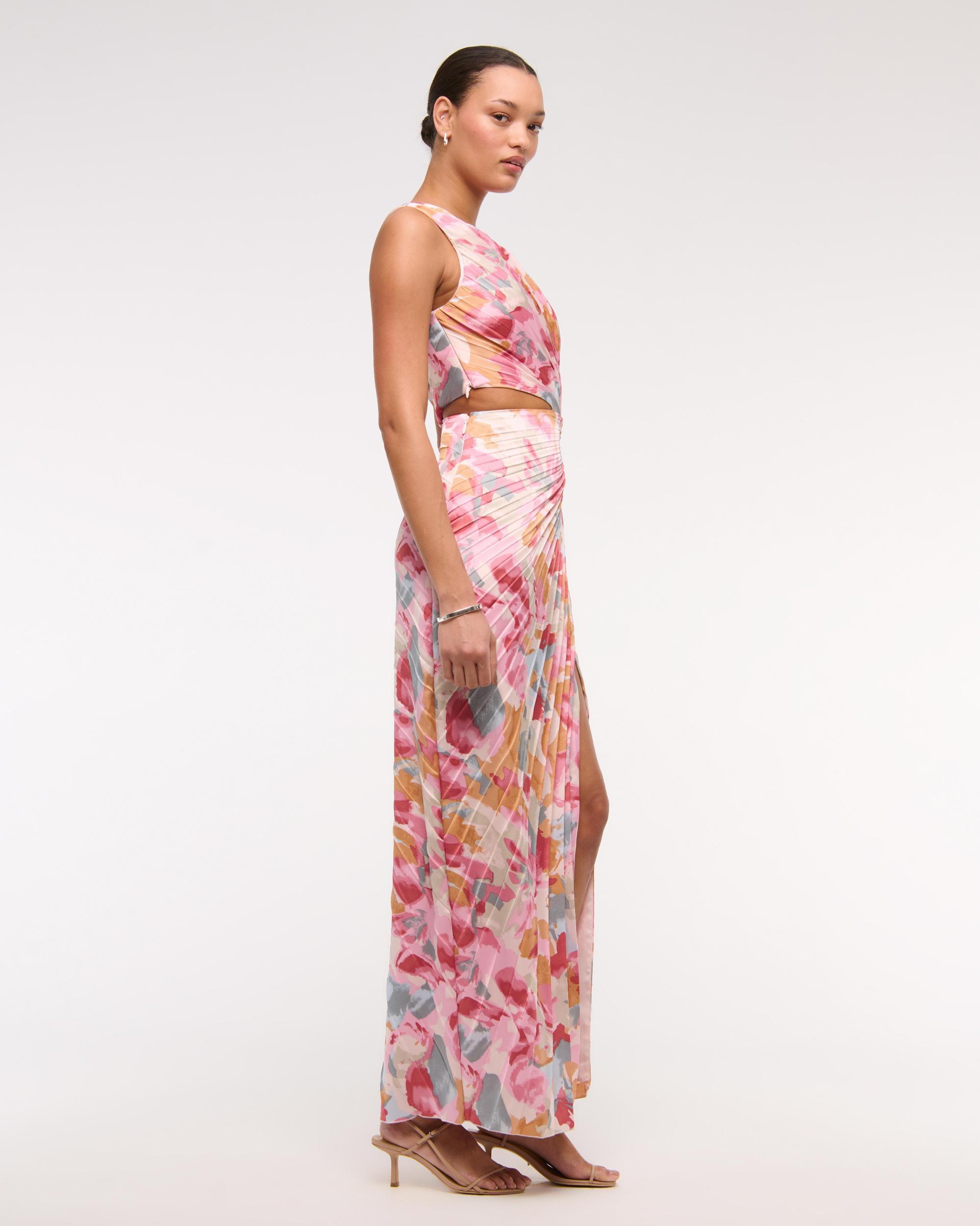 The A&F Giselle Pleated One-Shoulder Cutout Maxi Dress Product Image