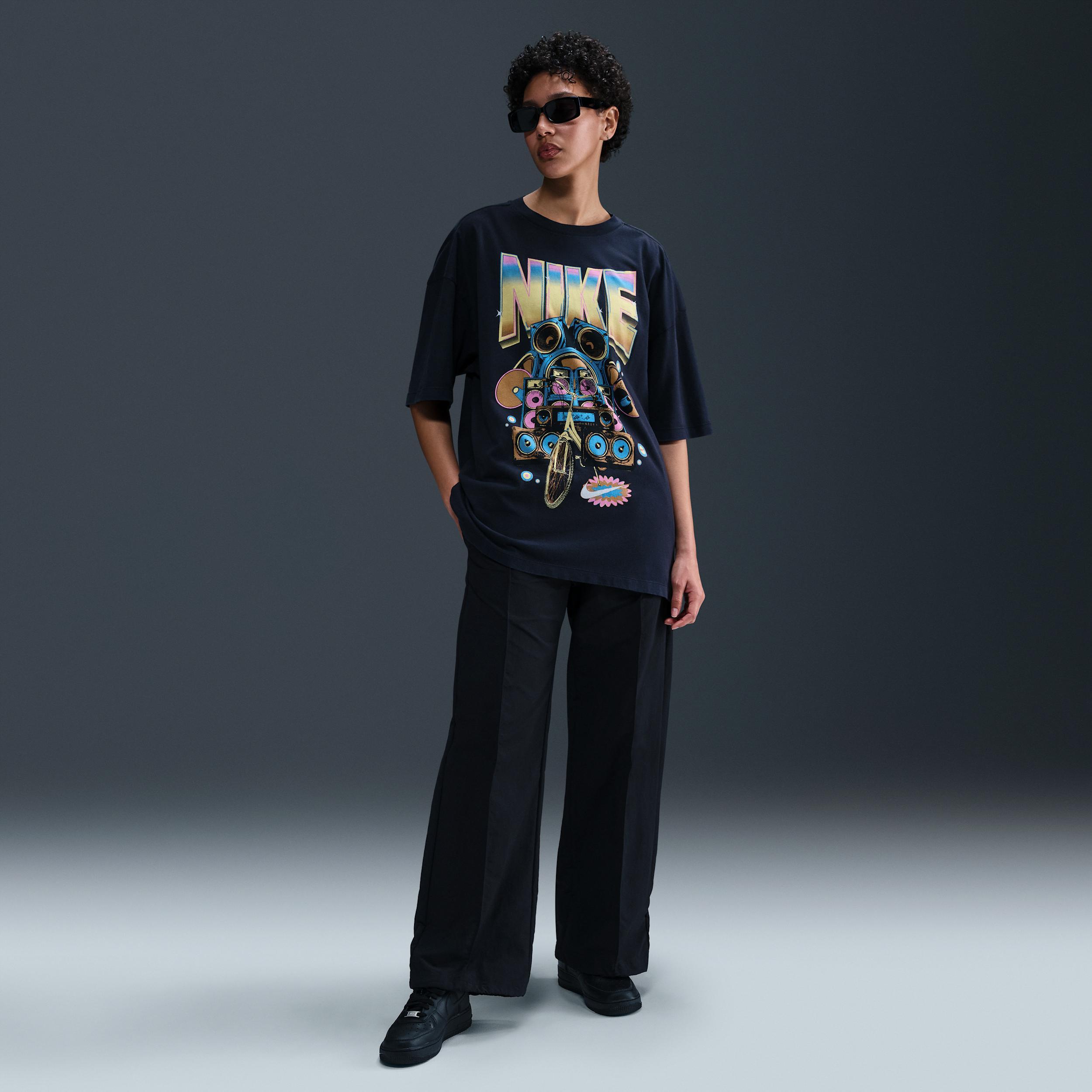 Women's Nike Sportswear Oversized Short-Sleeve T-Shirt Product Image