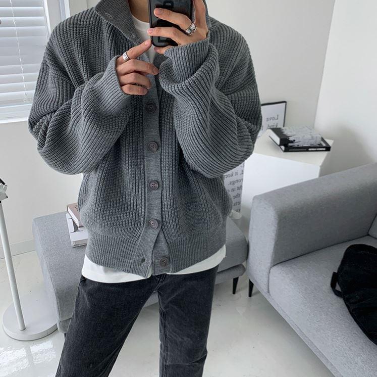 RT No. 5550 GRAY KNITTED FULL BUTTON-UP SWEATER Product Image