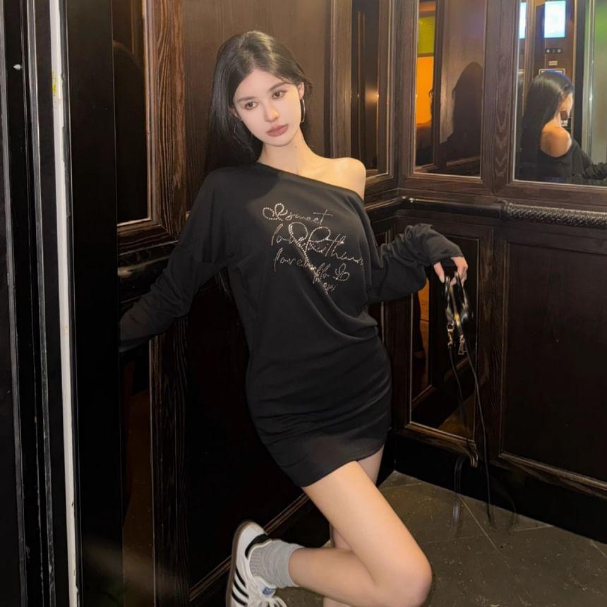 Long Sleeve Cold-Shoulder Lettering Rhinestone Mini Bodycon Dress Product Image