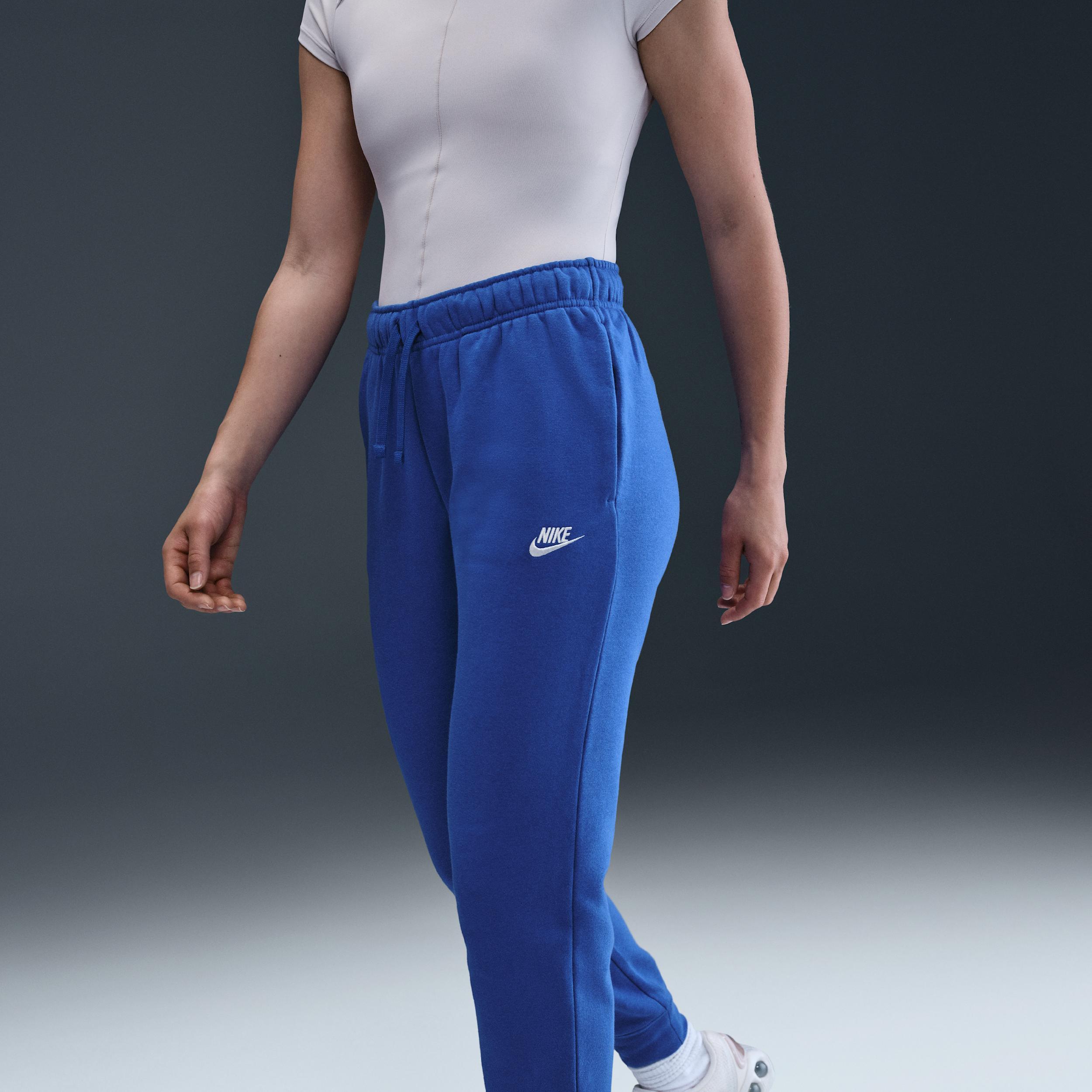 Women's Nike Sportswear Club Fleece Mid-Rise Jogger Pants Product Image