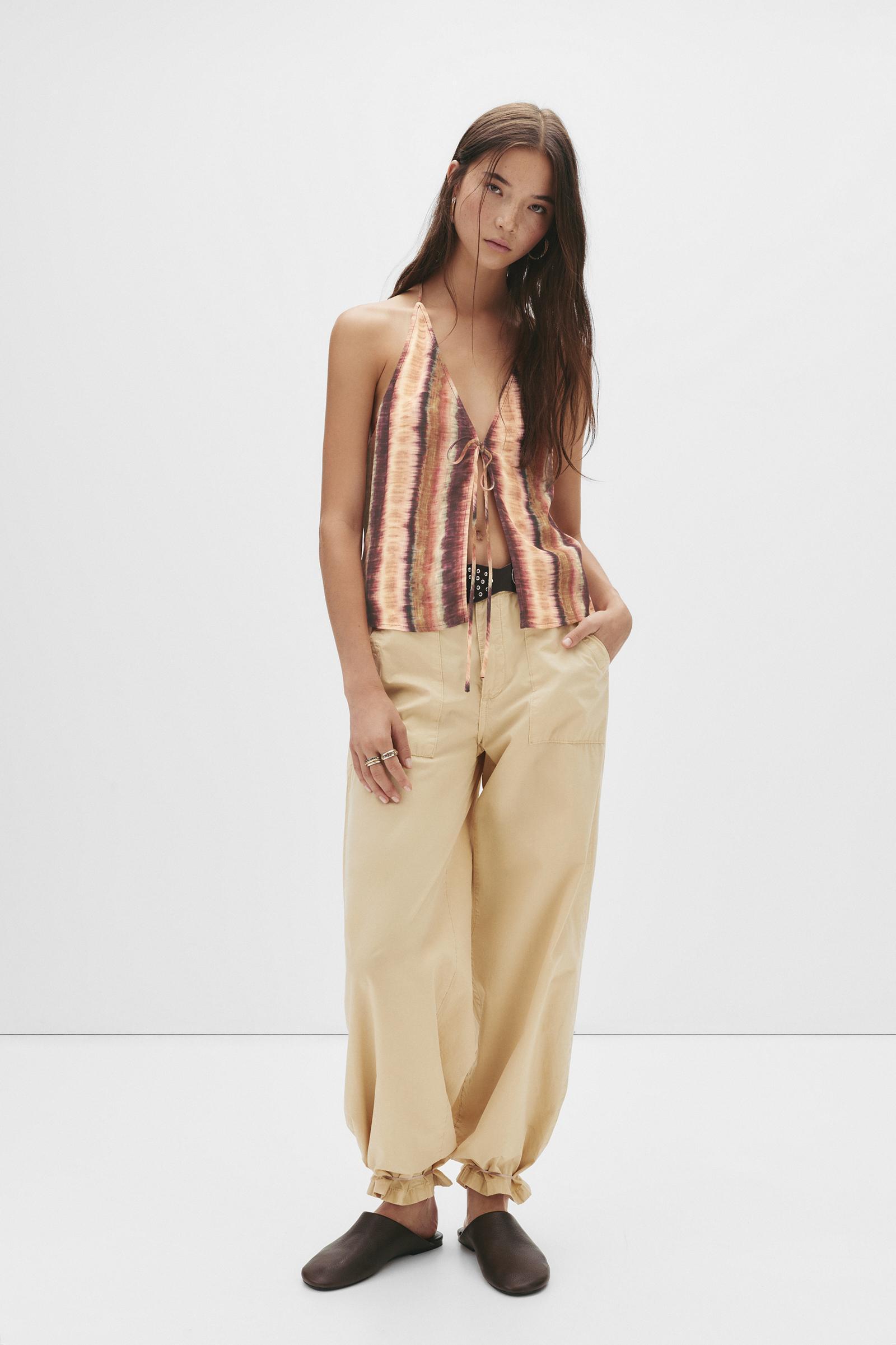 Printed halter top Product Image
