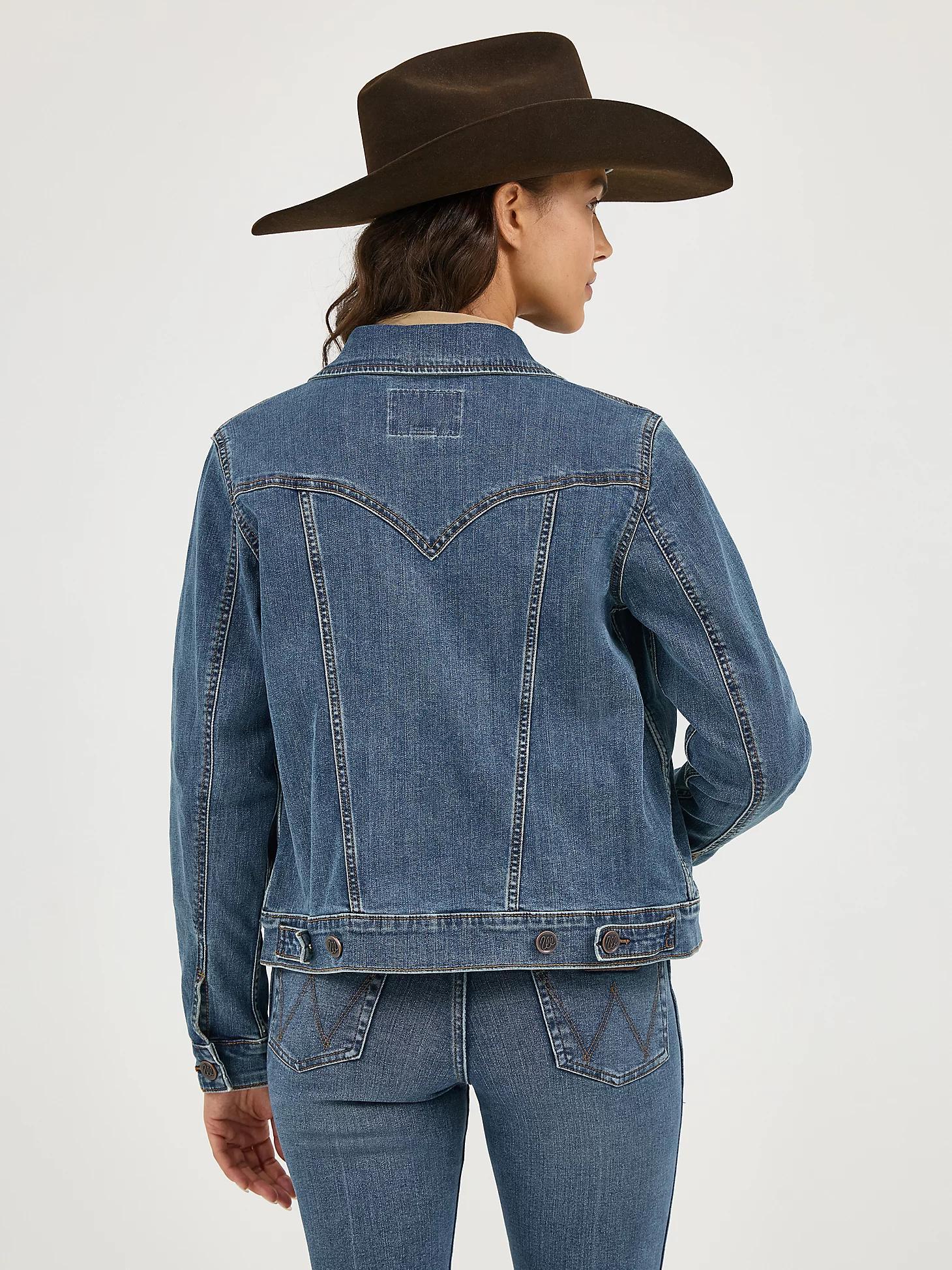 Women's Long Sleeve Classic Fit Denim Jacket | Women's JACKETS & OUTERWEAR | Wrangler® Product Image