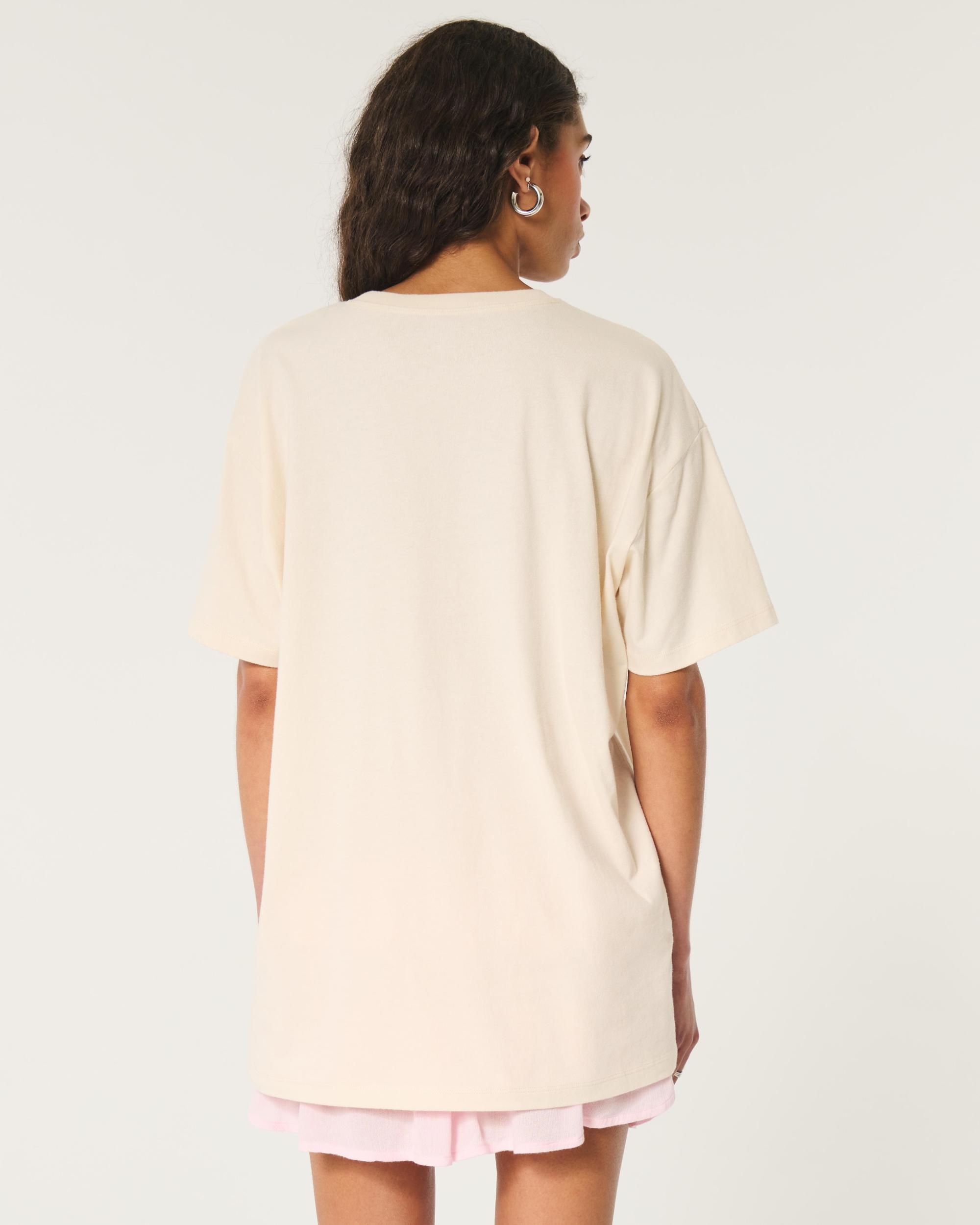 Oversized Le Petit Déjeuner Graphic Tee Product Image