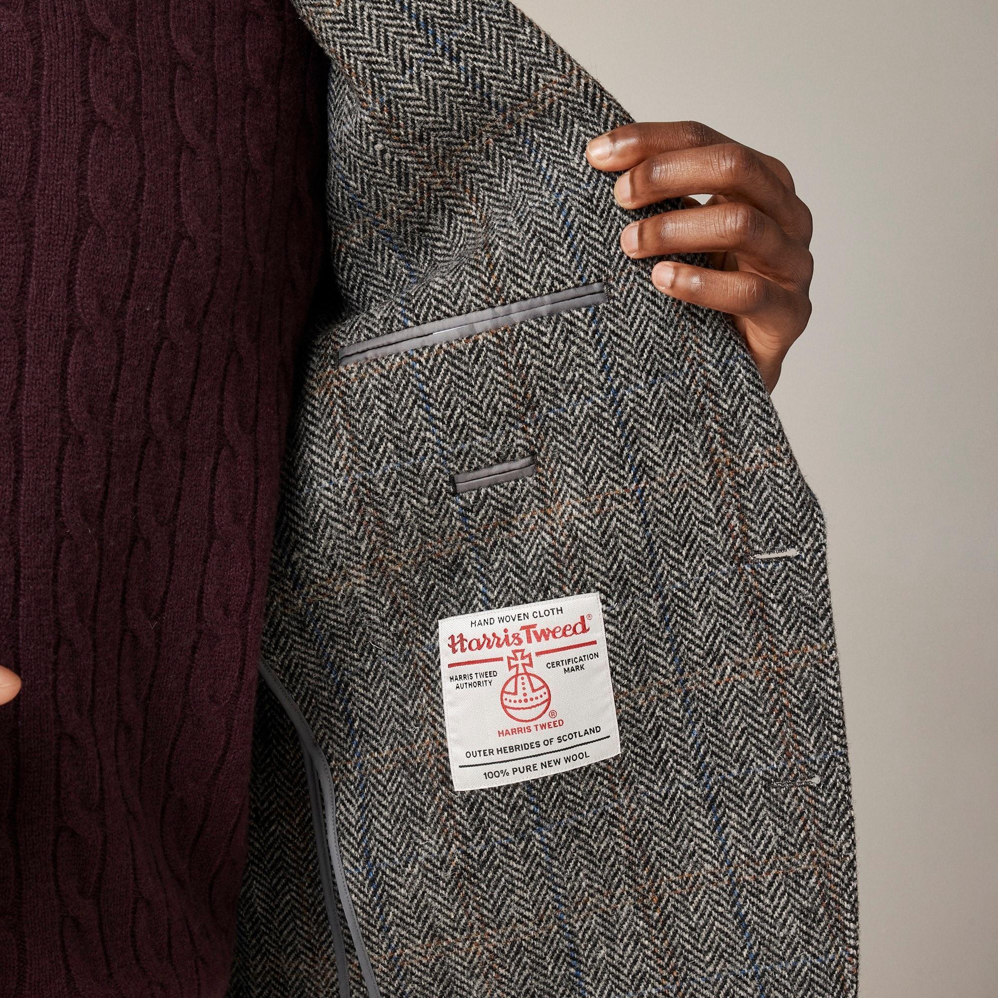 Relaxed-fit blazer in Scottish wool herringbone Product Image