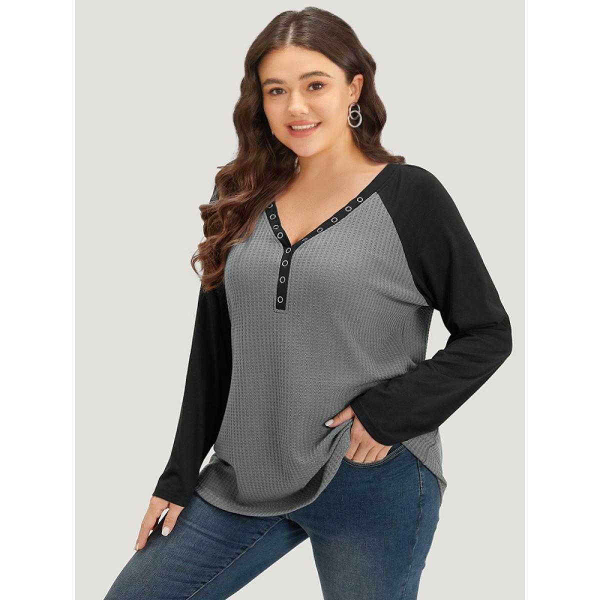 Plus Size Waffle Knit Raglan Sleeve Metal Buckle Detail T-shirt Gray Women Casual Contrast Plain Everyday T-shirts BloomChic 28/5X Product Image