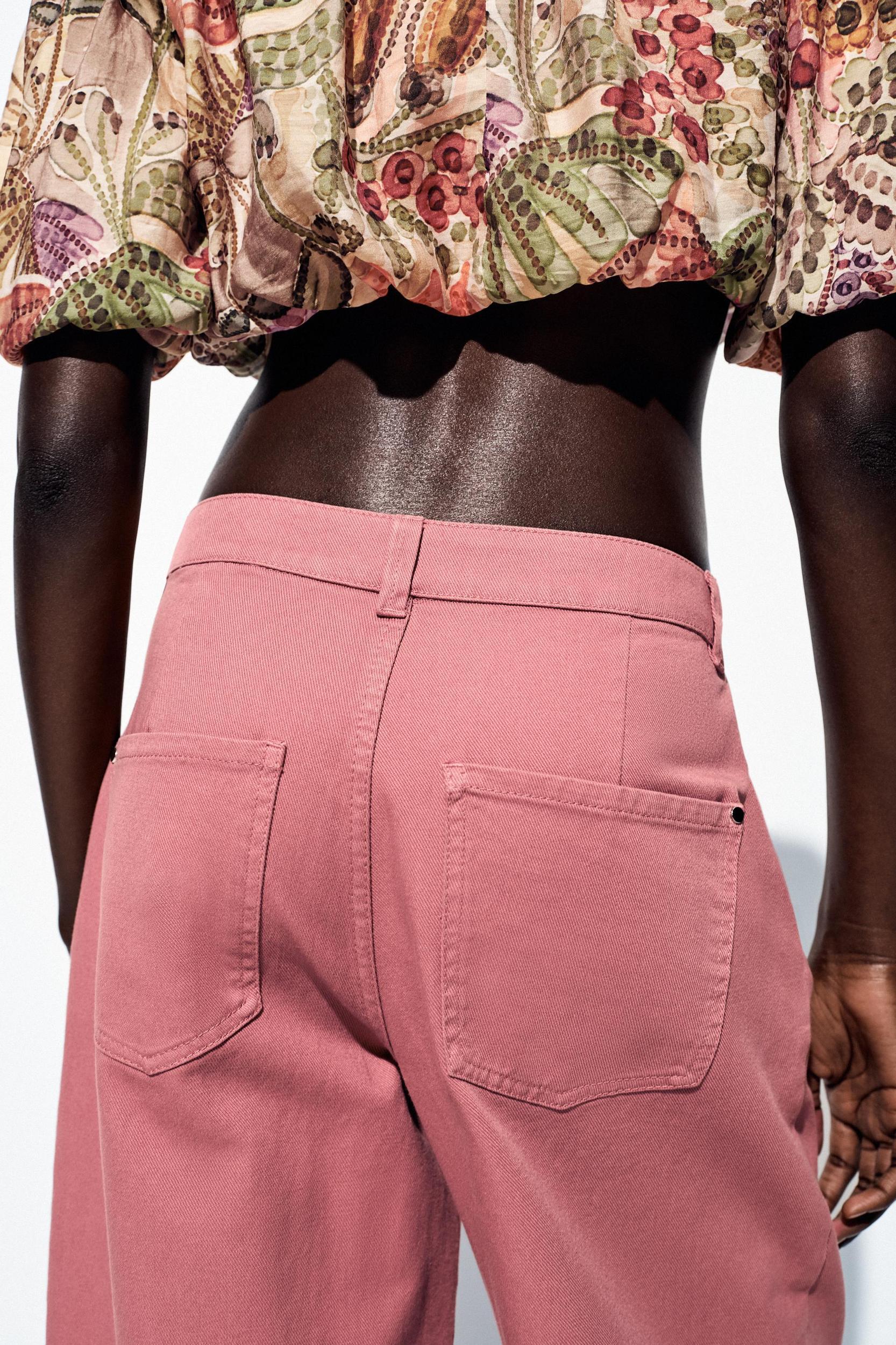 Z1975 MID-RISE PLEAT JEANS Product Image