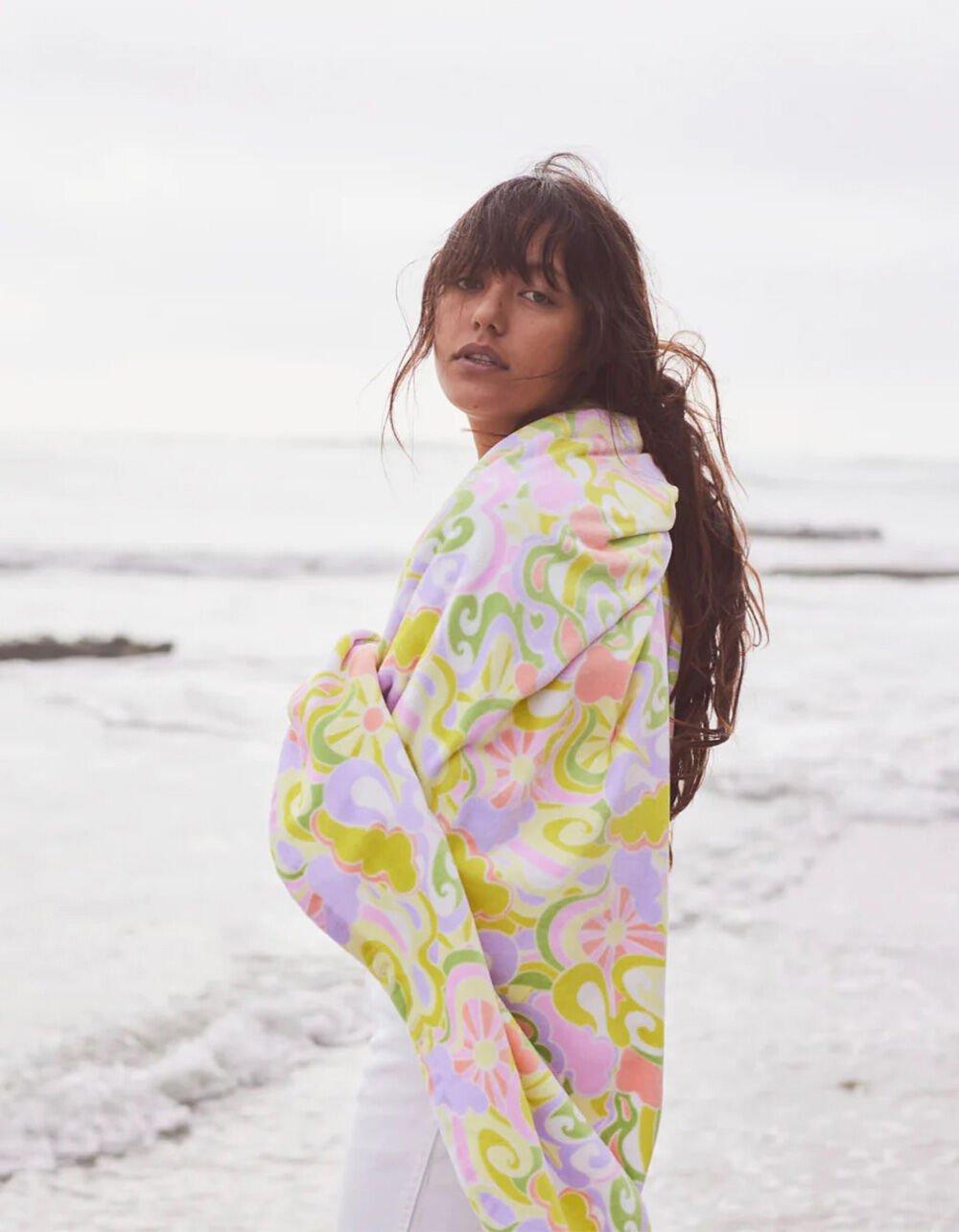 SLOWTIDE x Beach Riot Wavy Floral Beach Towel - PASTEL COMBO Product Image
