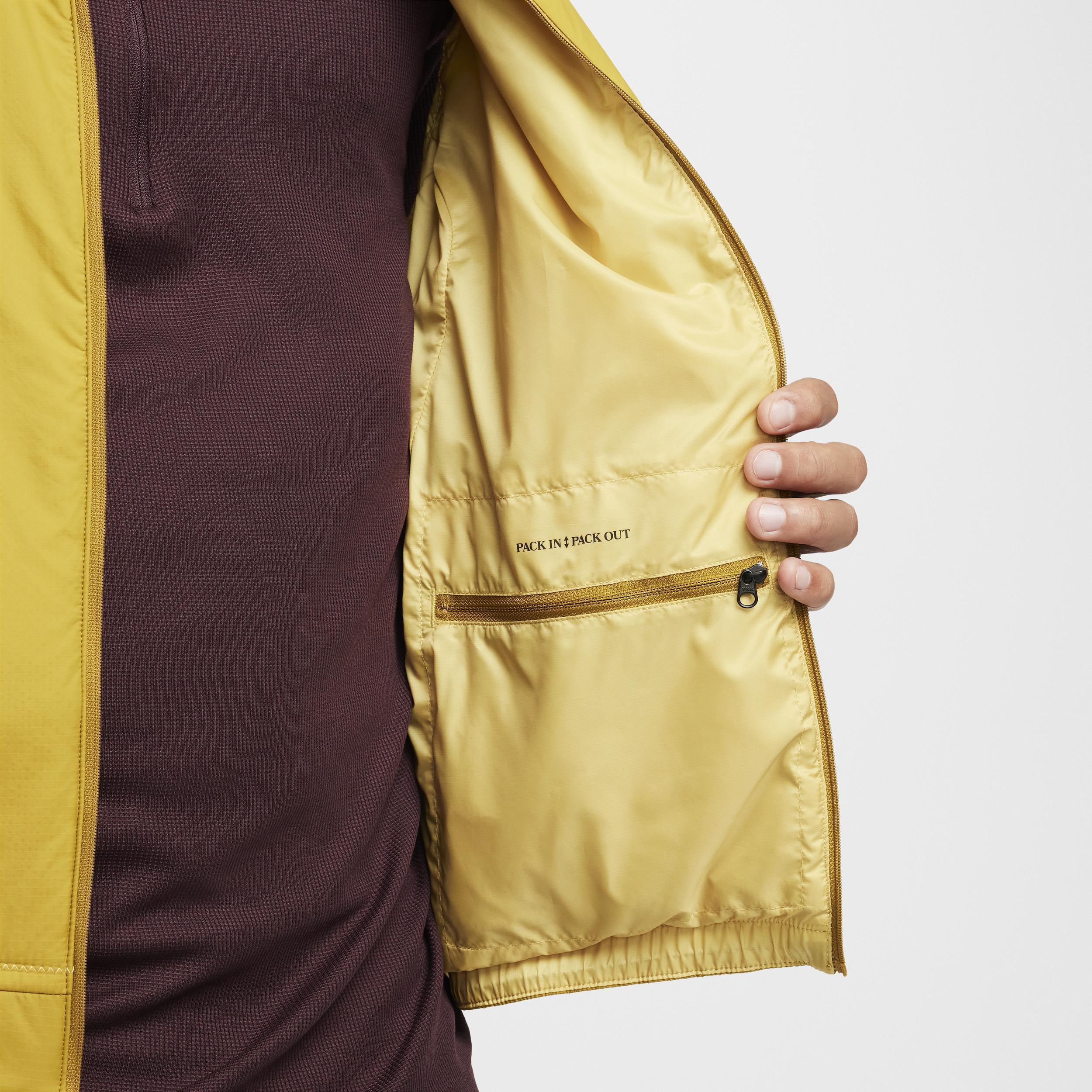Nike Men's Trail PrimaLoftÂ® Therma-FIT Running Vest Product Image