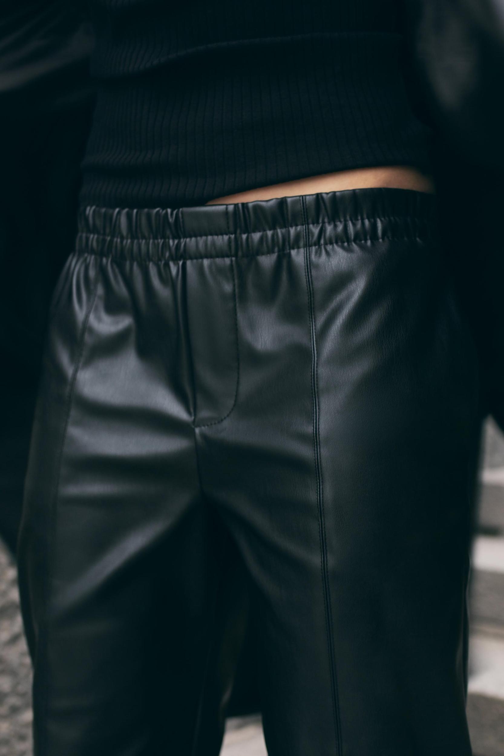 JOGGER PANTS Product Image