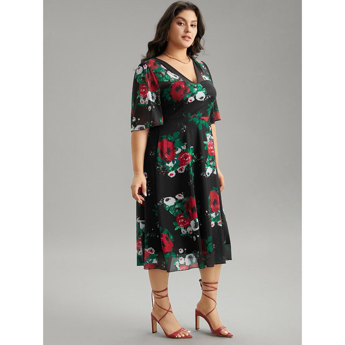 Plus Size Floral Mesh Patchwork Elastic Waist Dress Black Women Cocktail See through V-neck Half Sleeve Curvy Midi Dress BloomChic 30/6X Product Image