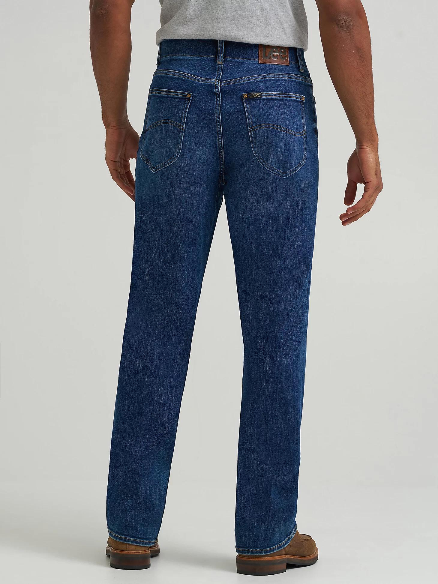 Men's Extreme Motion Loose Jean | Men's Jeans | Lee® Product Image