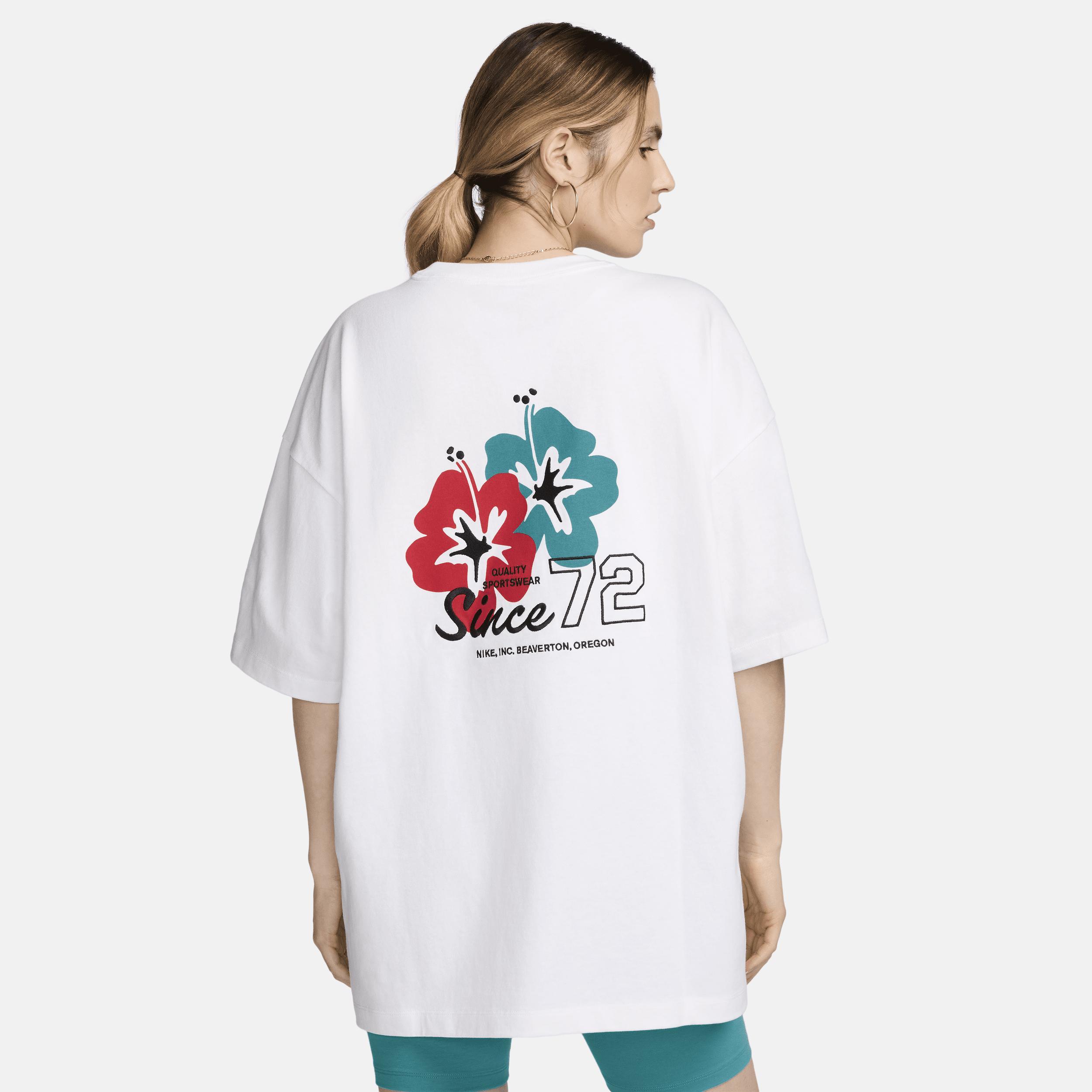 Nike Sportswear Women's Oversized T-Shirt Product Image