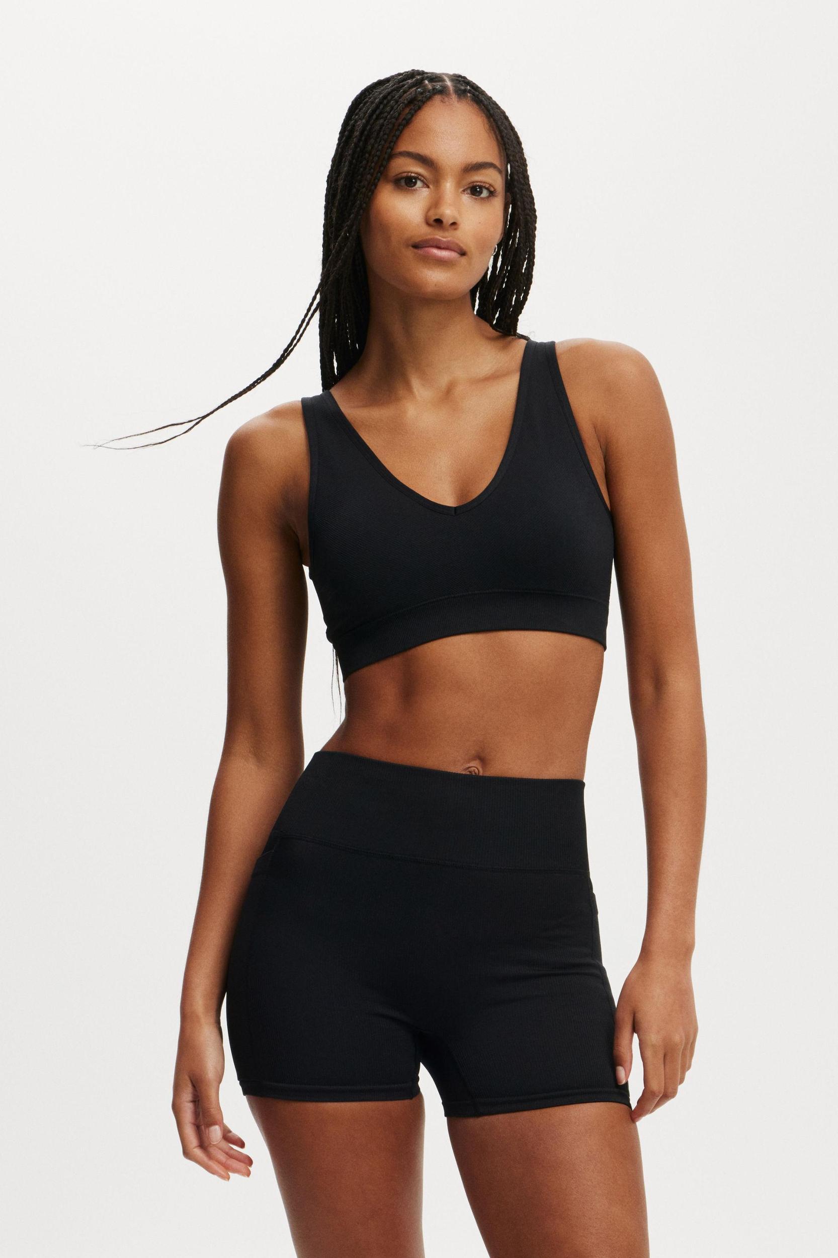 Seamless Pocket Shortie Short Product Image