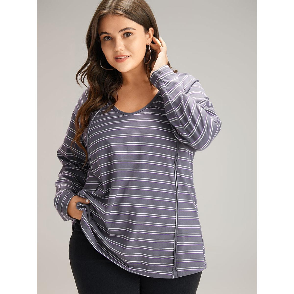 Plus Size Striped Patchwork Raglan Sleeve T-shirt Heather Women Casual Contrast Striped V-neck Dailywear T-shirts BloomChic 28/5X Product Image