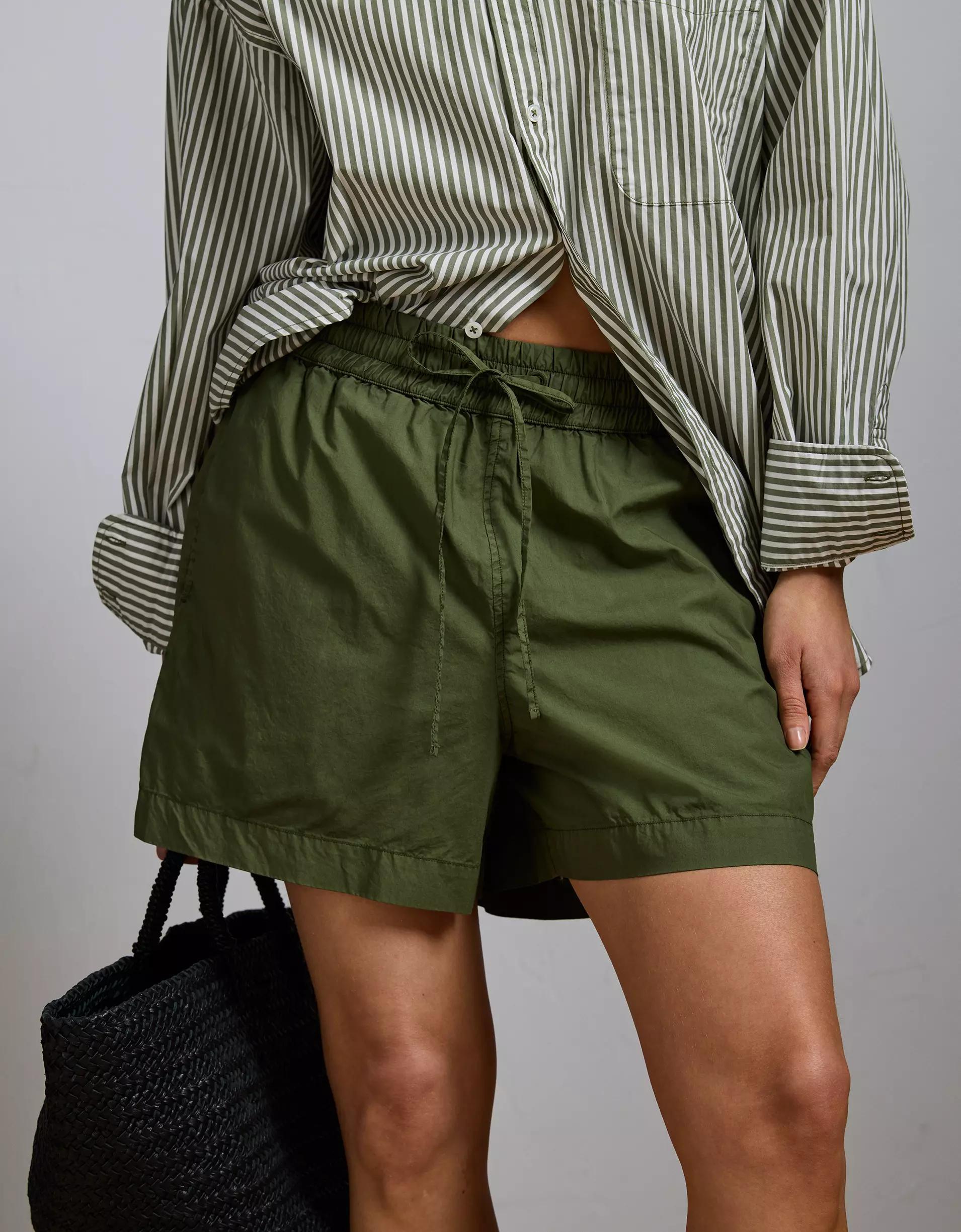 AE77 Premium Pull-On Poplin Short Product Image