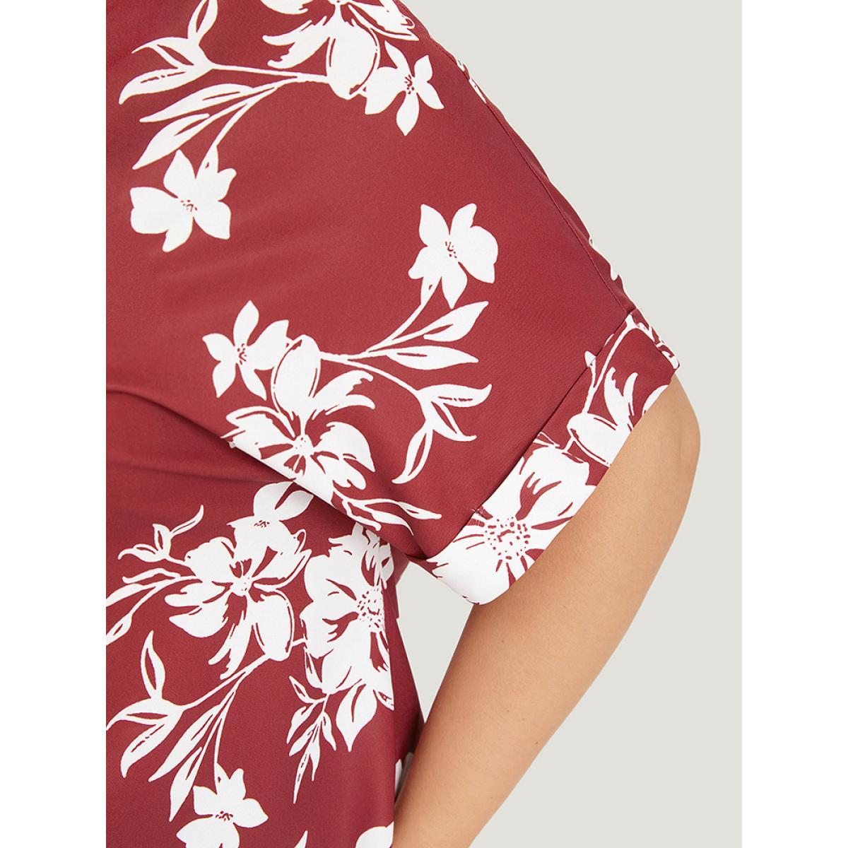 Plus Size Multicolor Silhouette Floral Print Notched Roll Sleeve Blouse Women Elegant Short sleeve V-neck Dailywear Blouses BloomChic 10/M Product Image