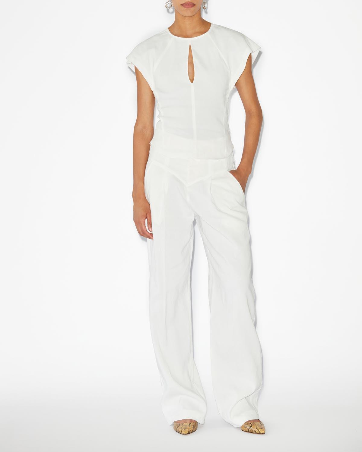 Mustee Top Female Product Image