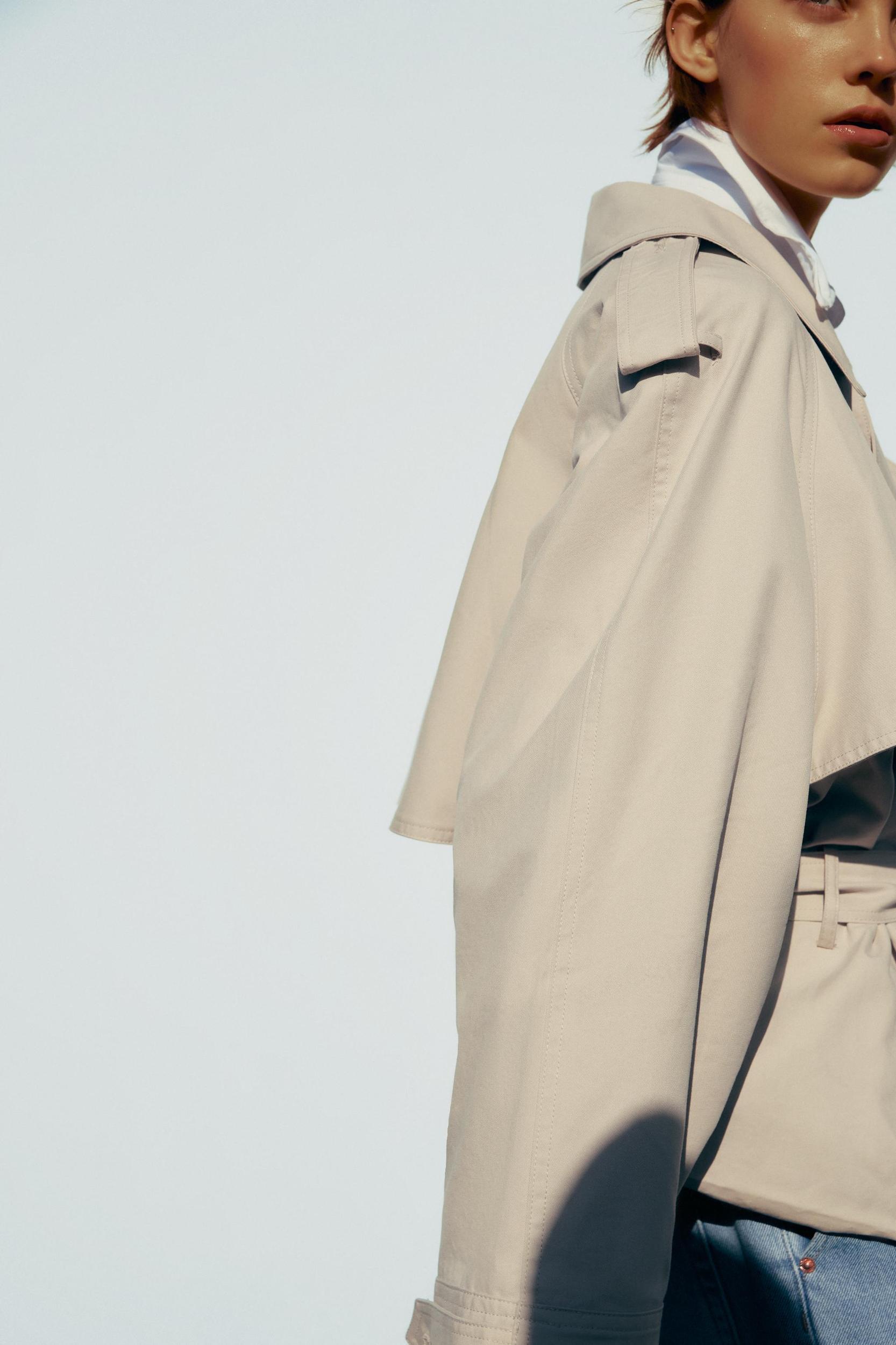 SHORT BELTED TRENCH COAT Product Image