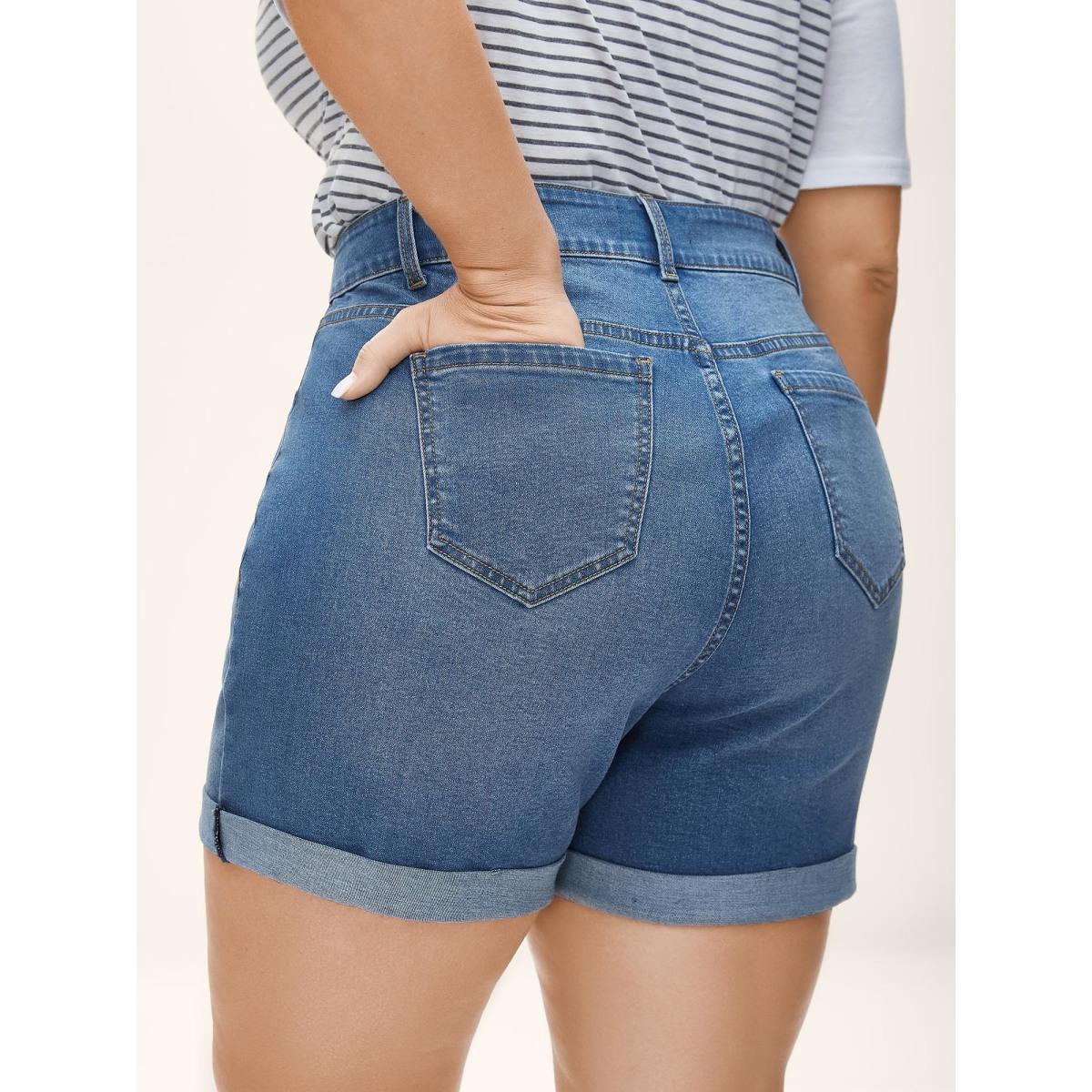 Plus Size Stretchy Roll Hem Denim Shorts Women Denimlightblue Medium stretch Everyday-Casual Slanted pocket Denim Shorts BloomChic 22/3X Product Image