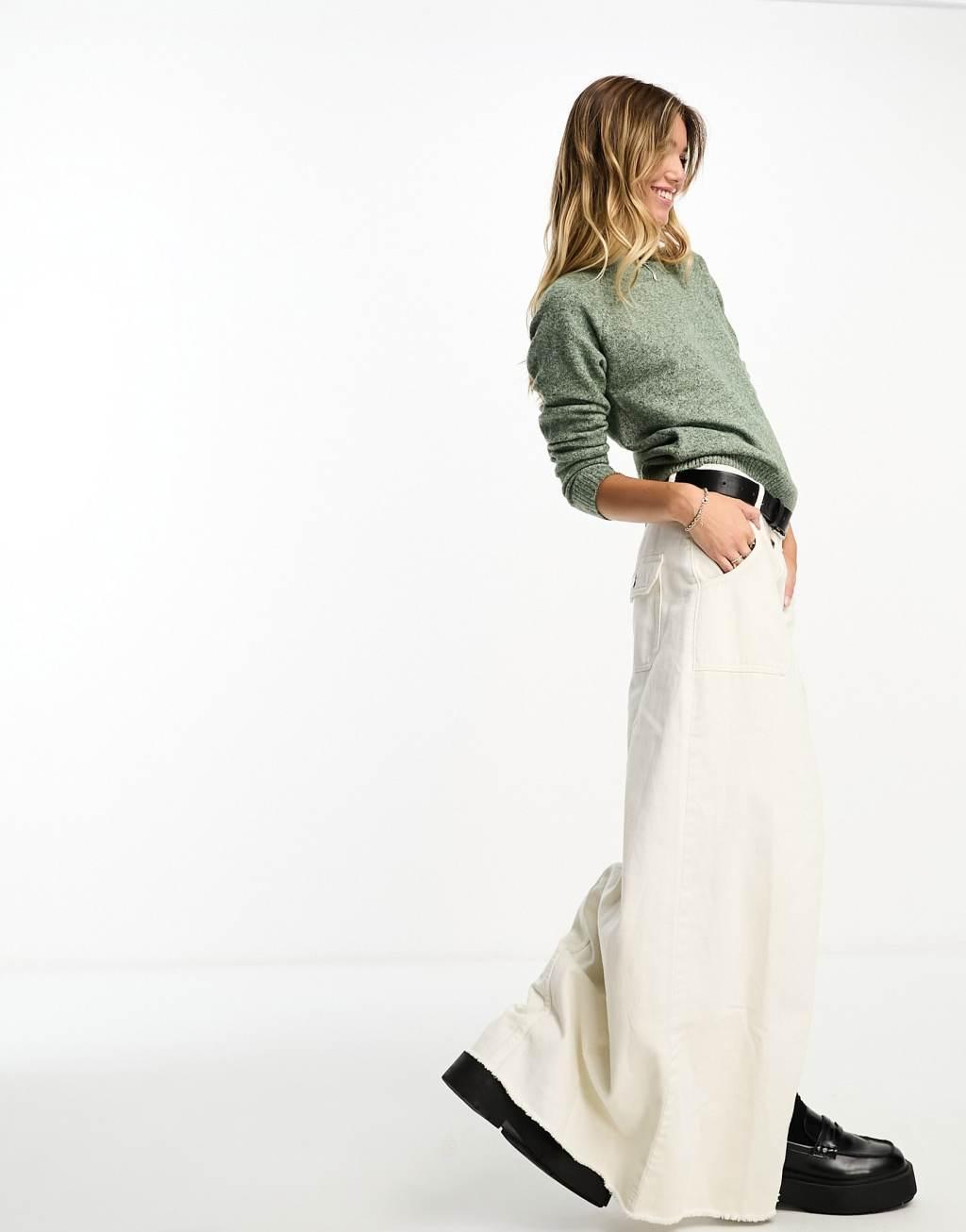 Vero Moda round neck knitted sweater Product Image