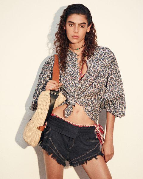 Talapiz Shorts Female Product Image