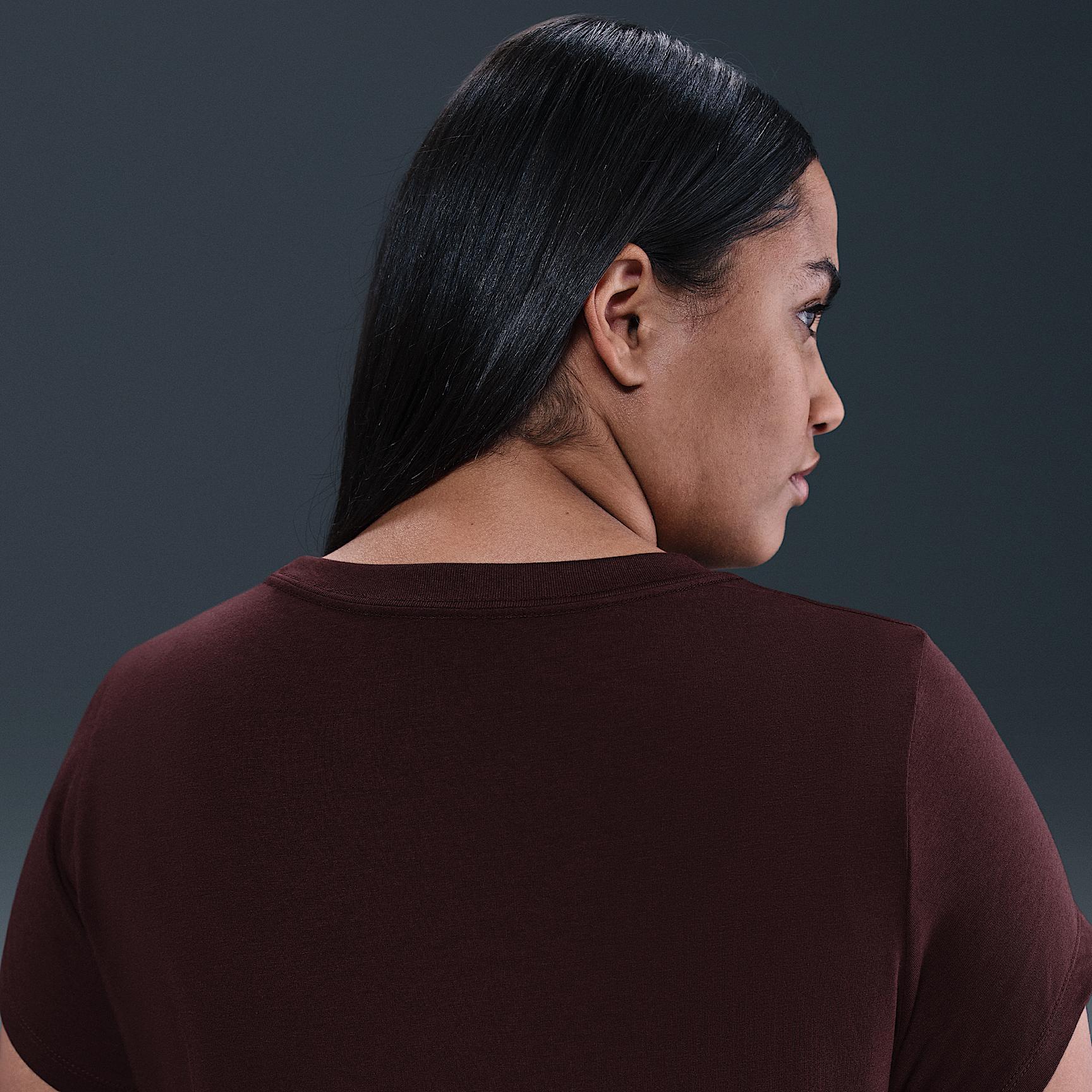 Women's Nike Sportswear Chill Knit Cropped T-Shirt (Plus Size) Product Image