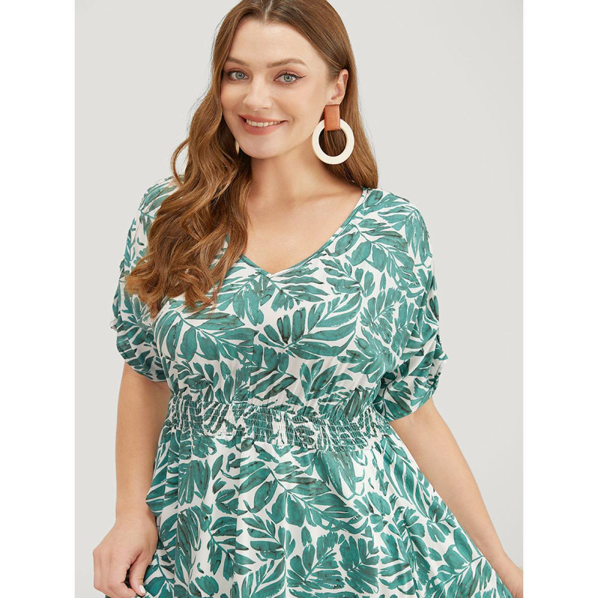 Plus Size Plant Print Pocket Shirred Ruched Sleeve High Low Dress Emerald Women Elegant Ruched V-neck Short sleeve Curvy Midi Dress BloomChic 22-24/3X Product Image